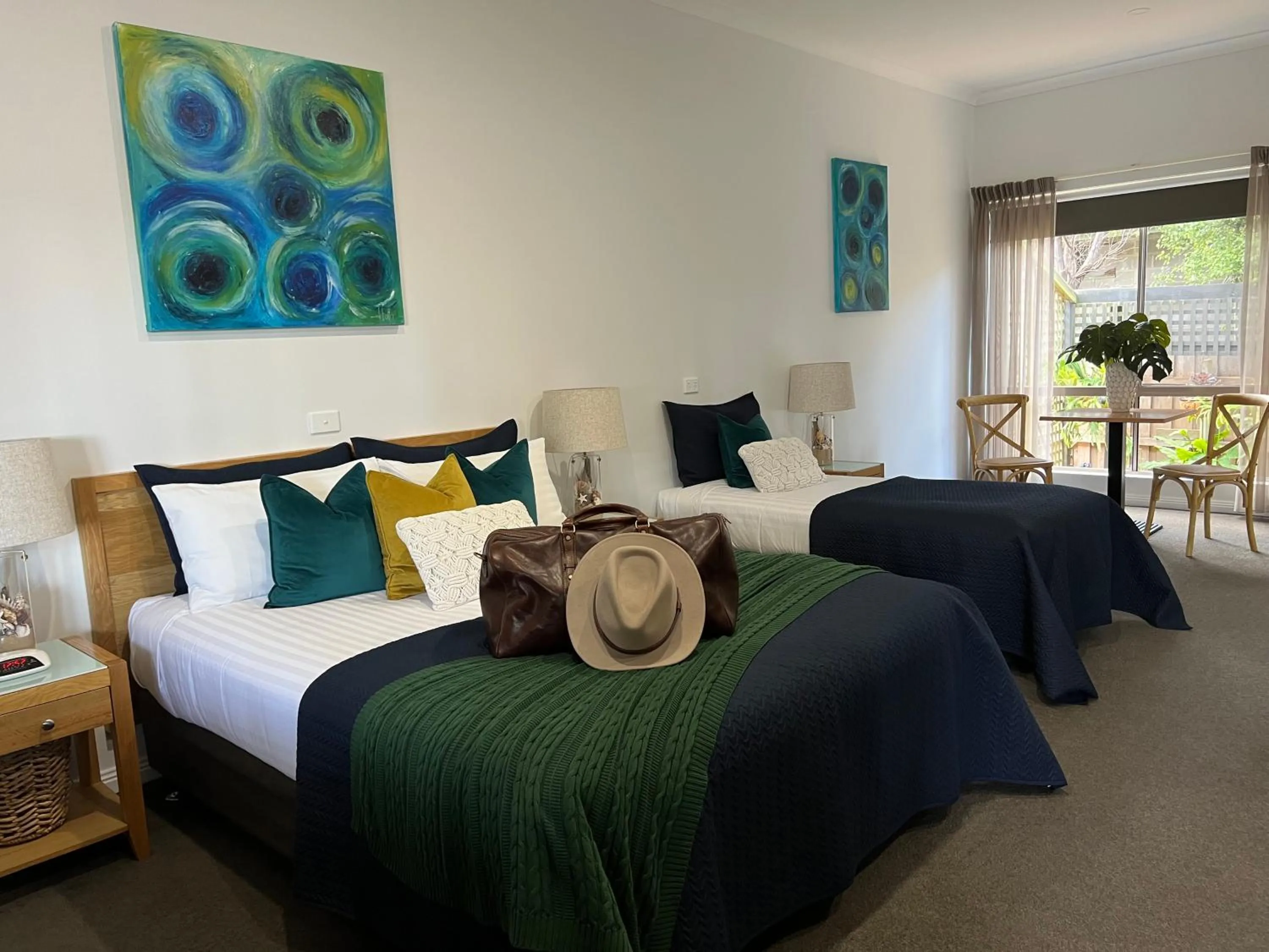 Bed in Coastal Waters Motor Inn