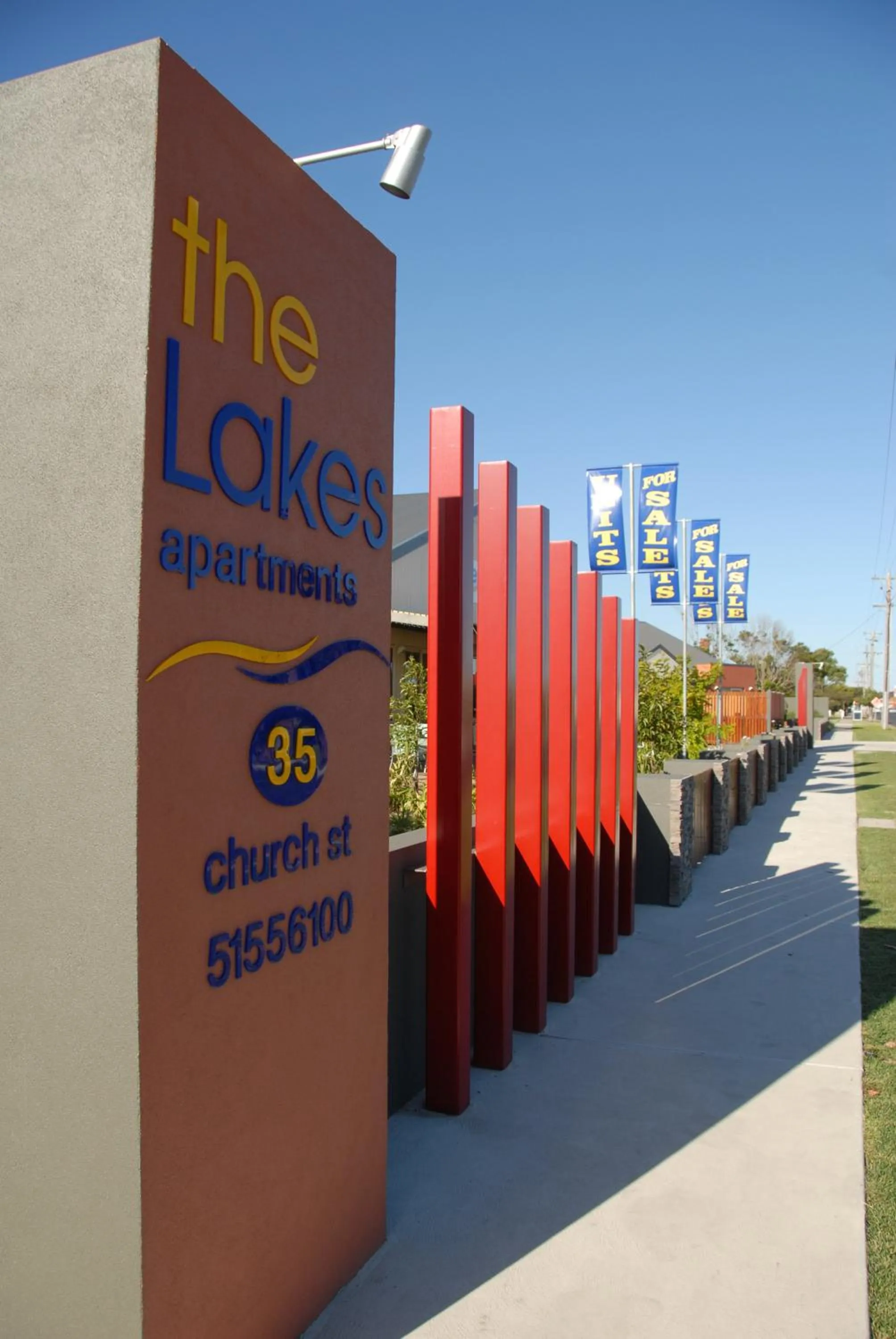 Logo/Certificate/Sign in The Lakes Apartments