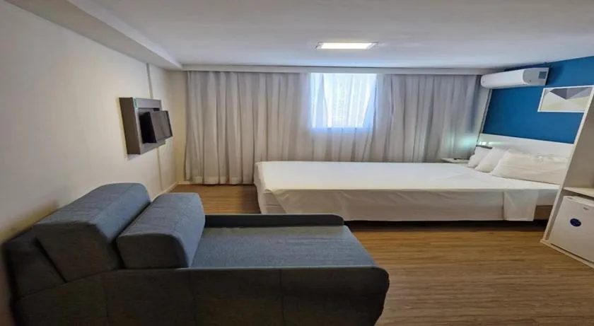 Photo of the whole room, Bed in Go Inn Contagem - MG