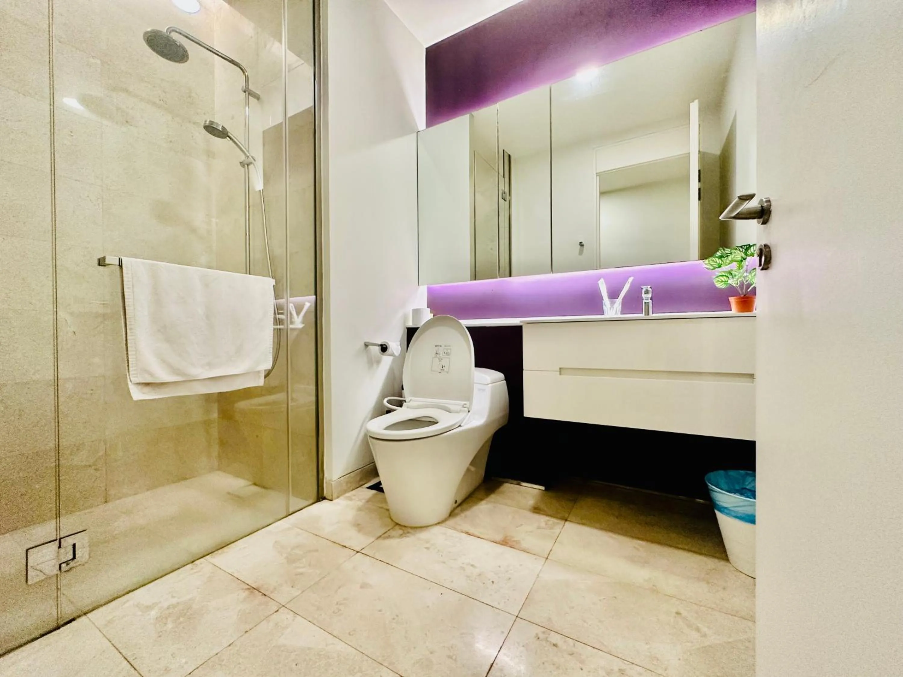 Shower in Tropicana The Residence By Klcc