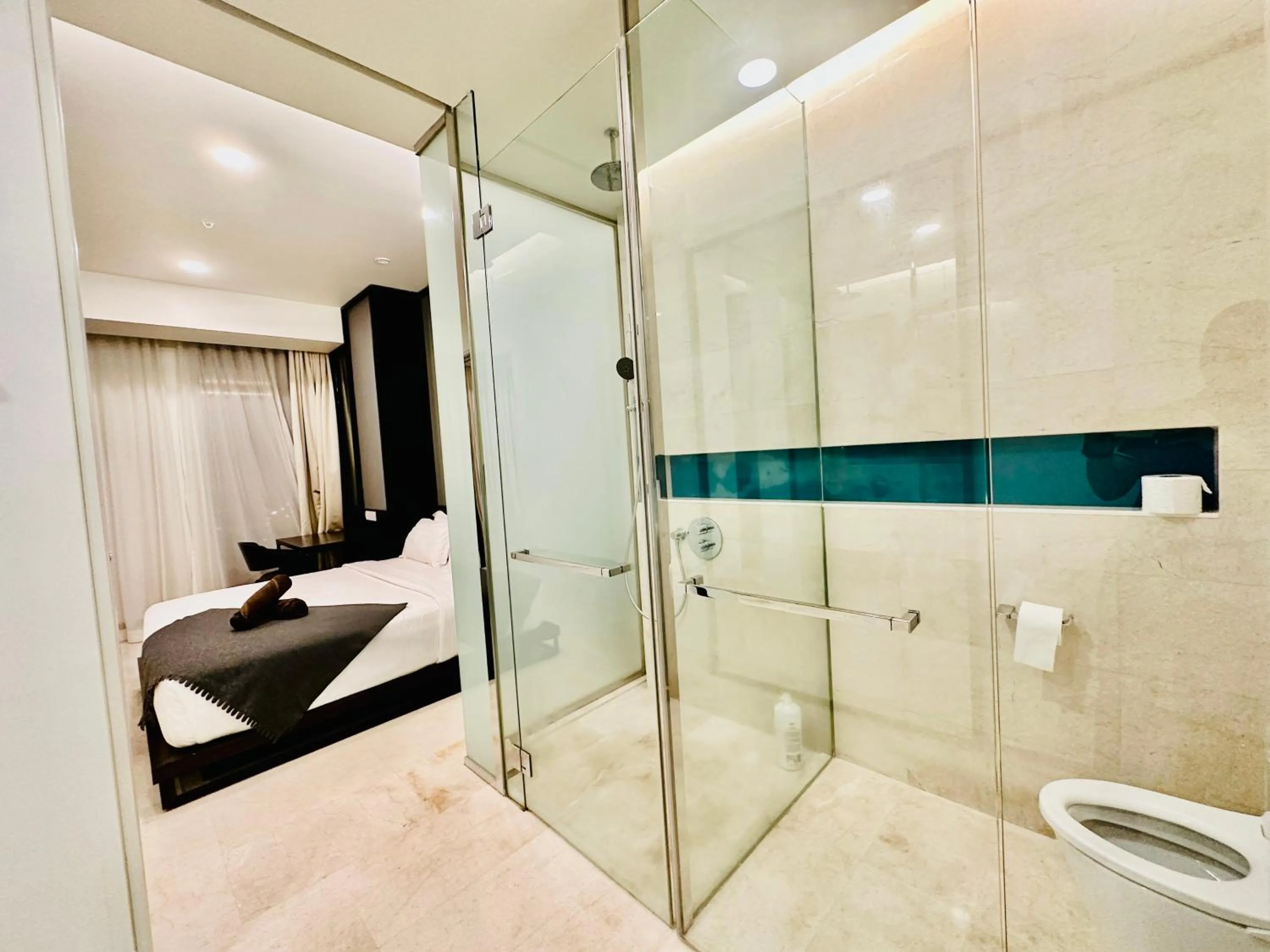 Shower in Tropicana The Residence By Klcc