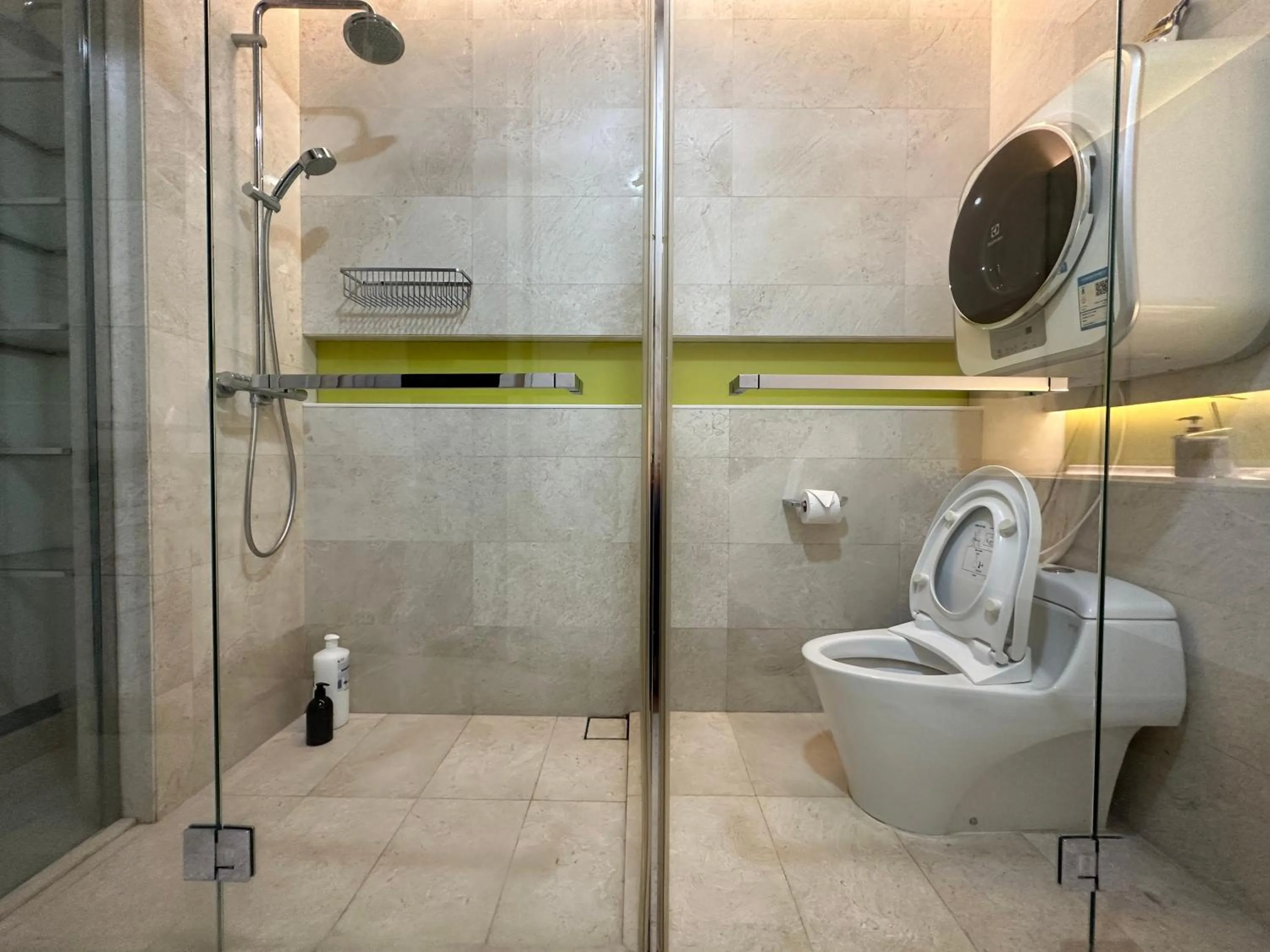 Shower in Tropicana The Residence By Klcc