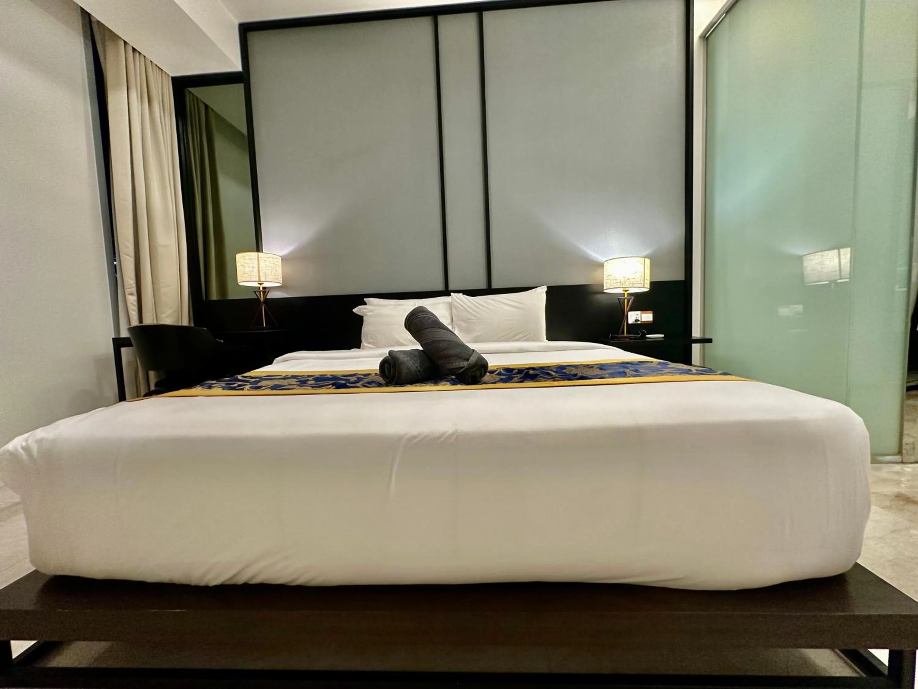 Bed in Tropicana The Residence By Klcc