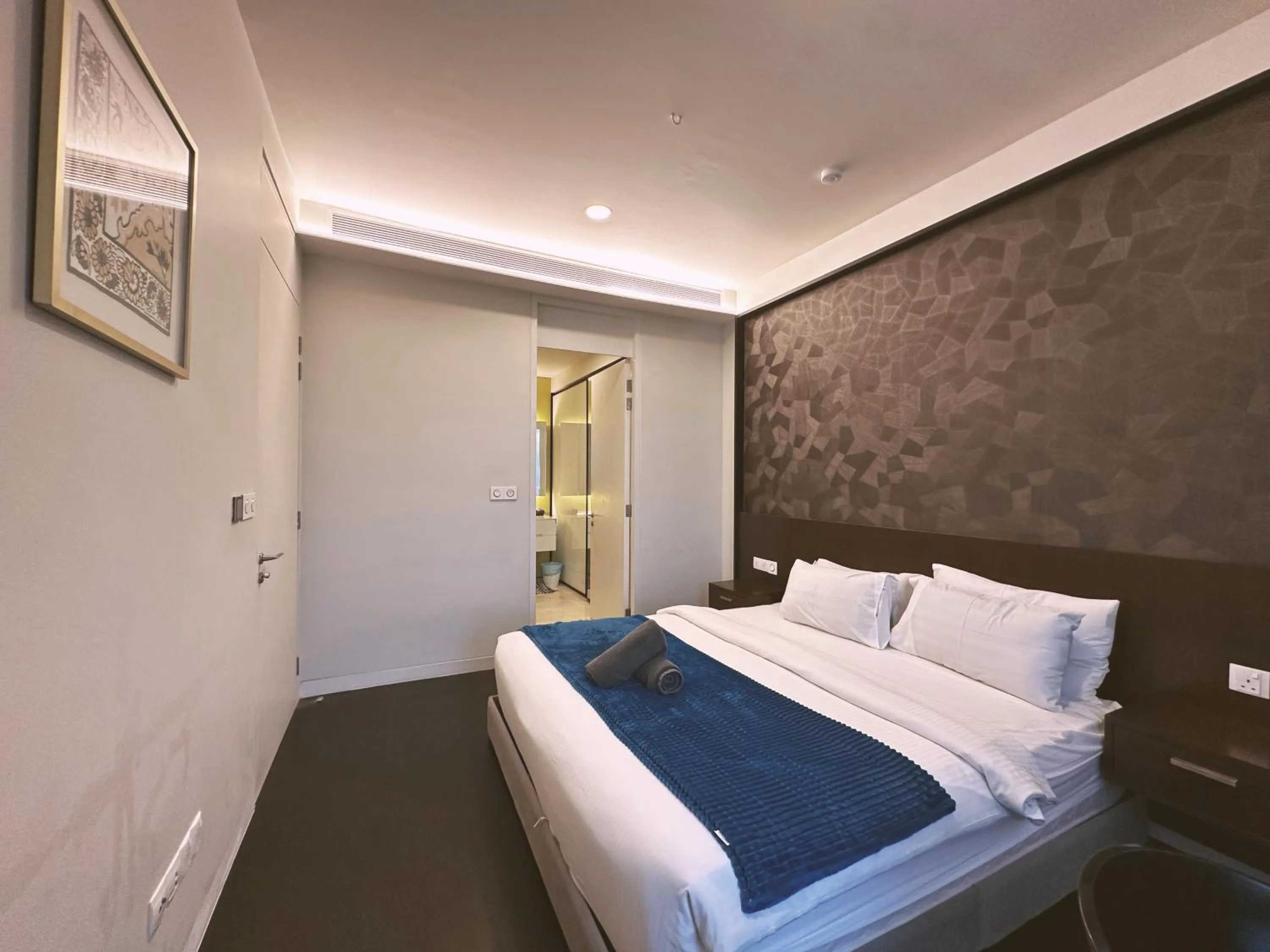 Bed in Tropicana The Residence By Klcc