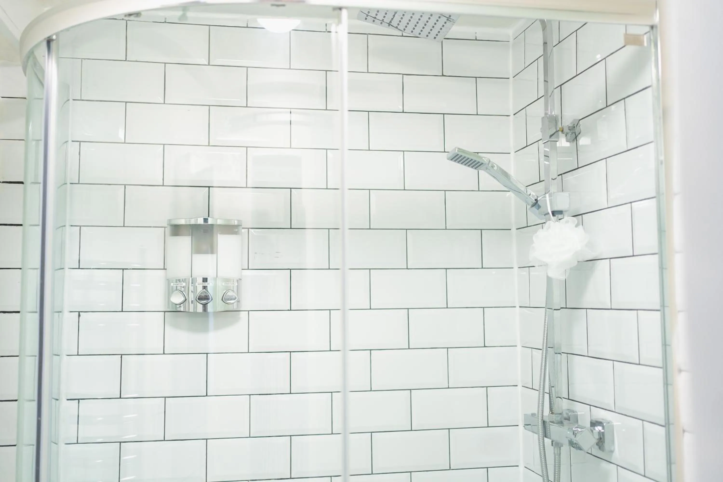 Shower in Saltwater Guest House