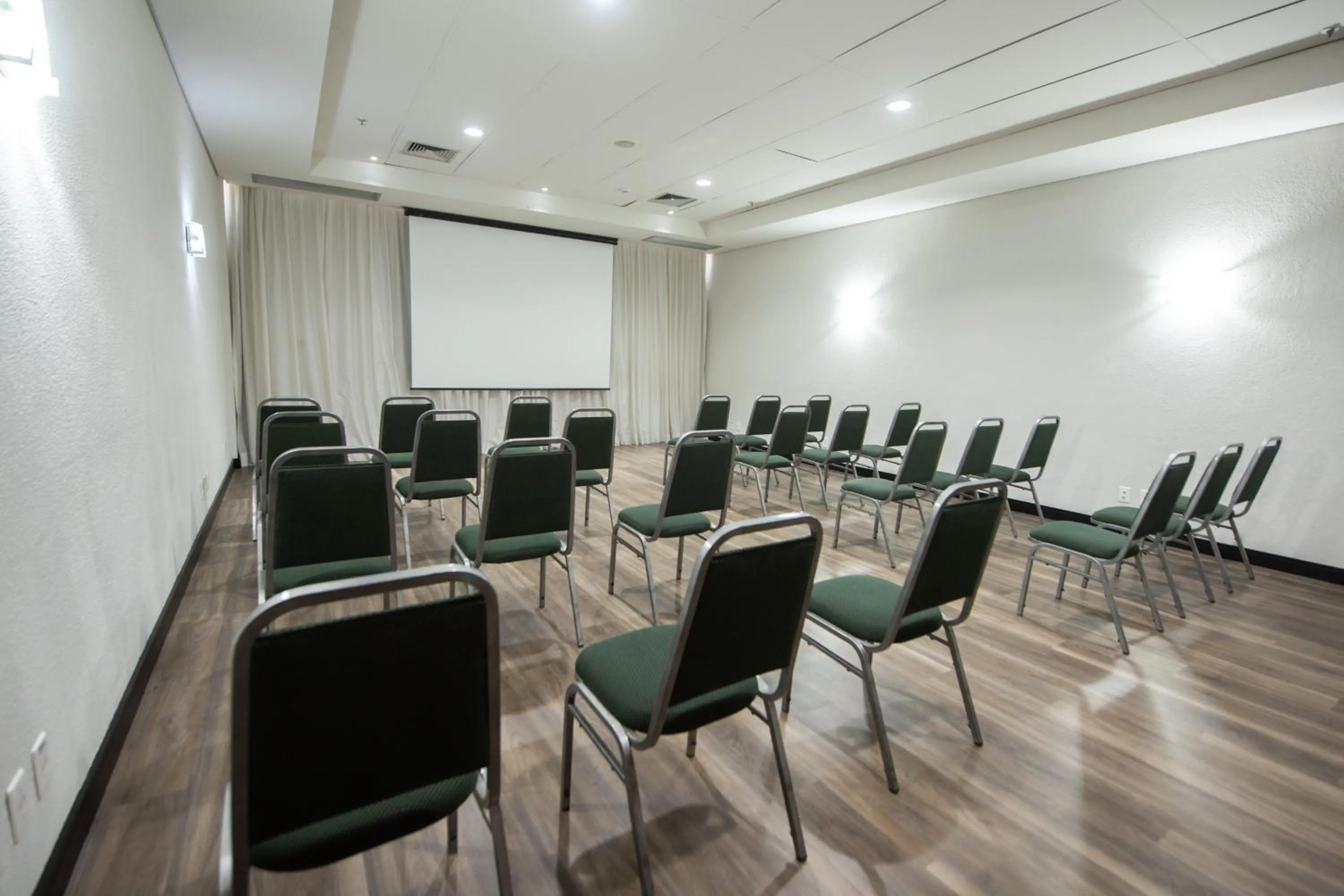 Banquet/Function facilities in ibis Betim