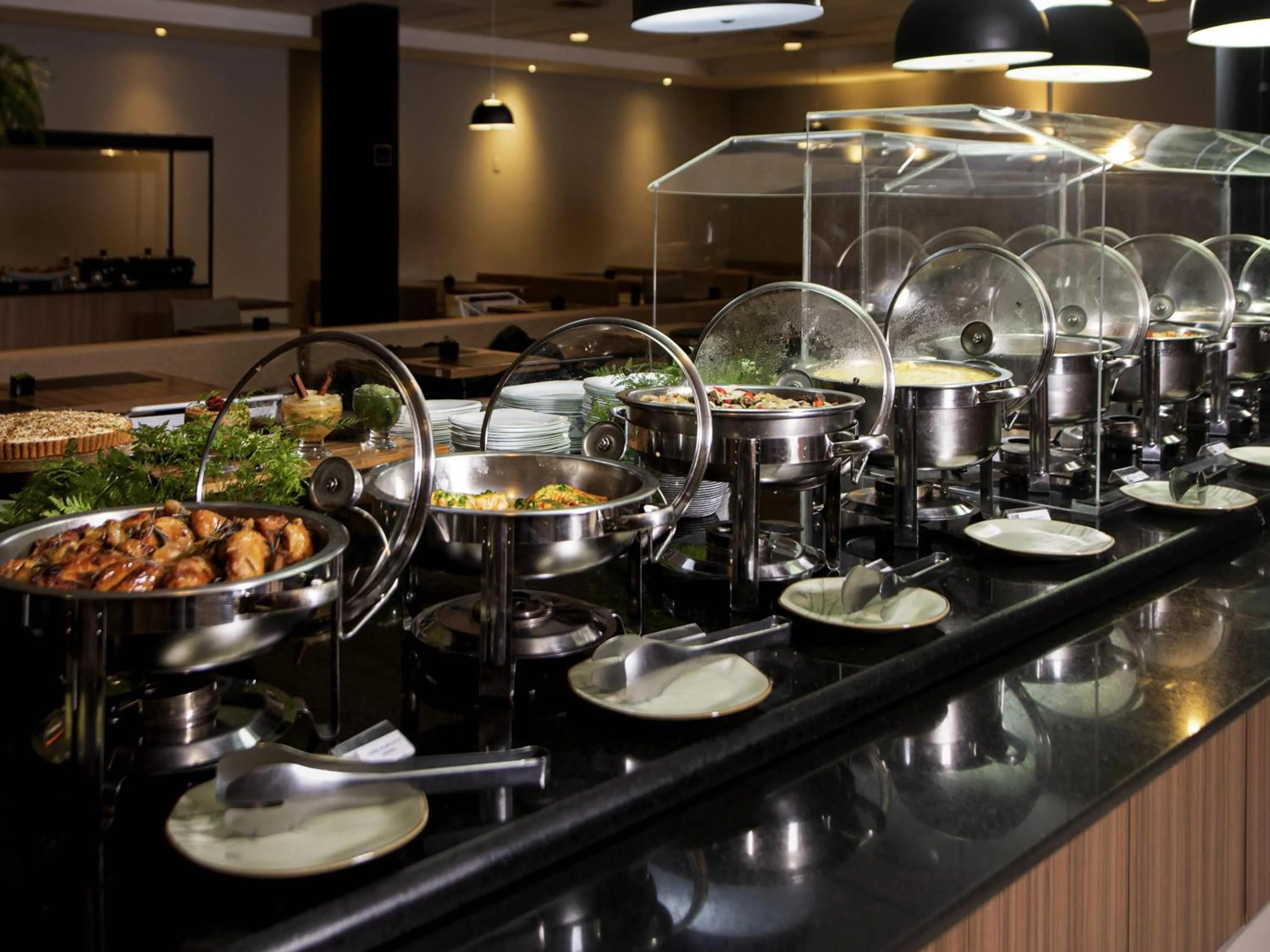 Restaurant/places to eat in ibis Betim