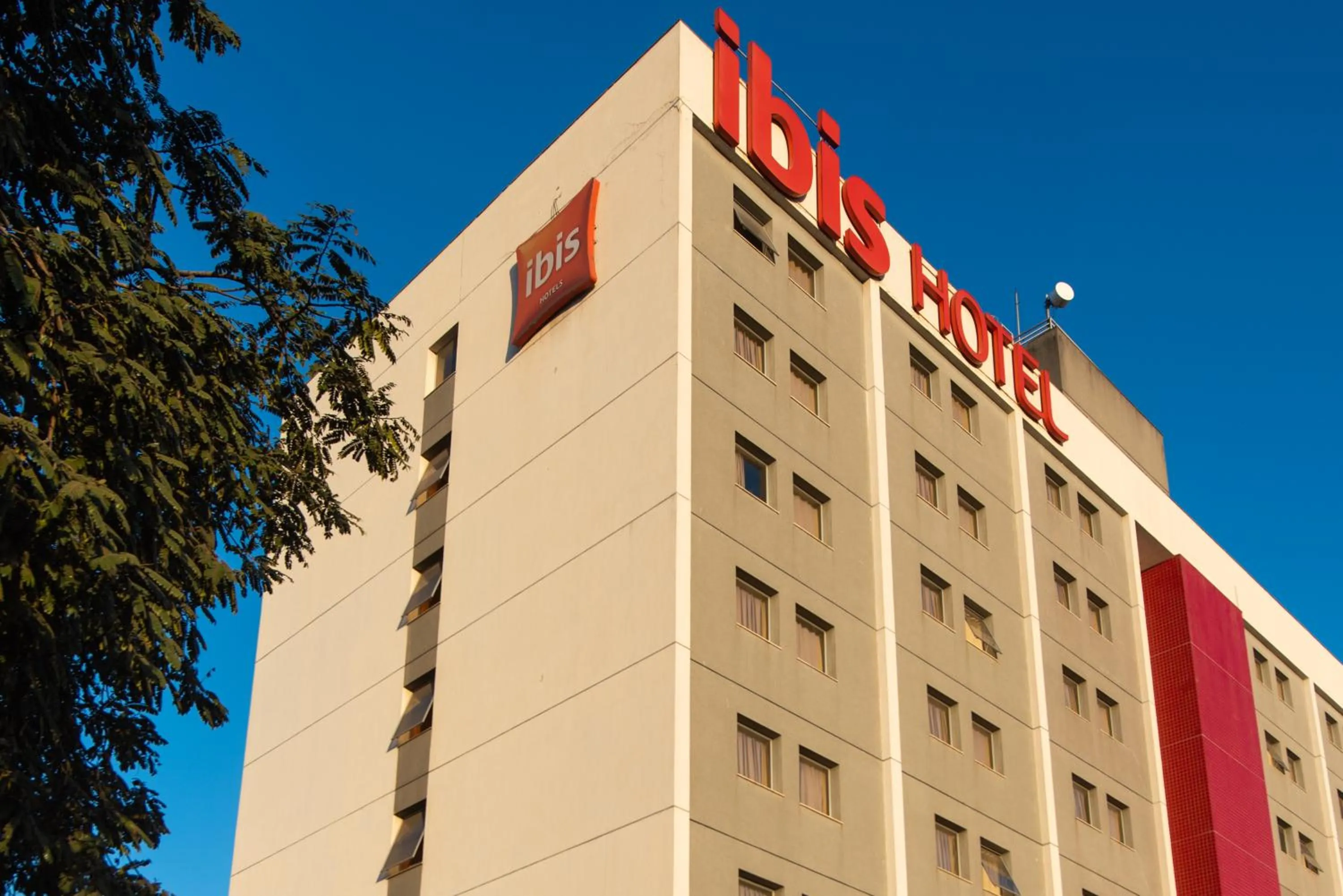 Facade/entrance in ibis Betim