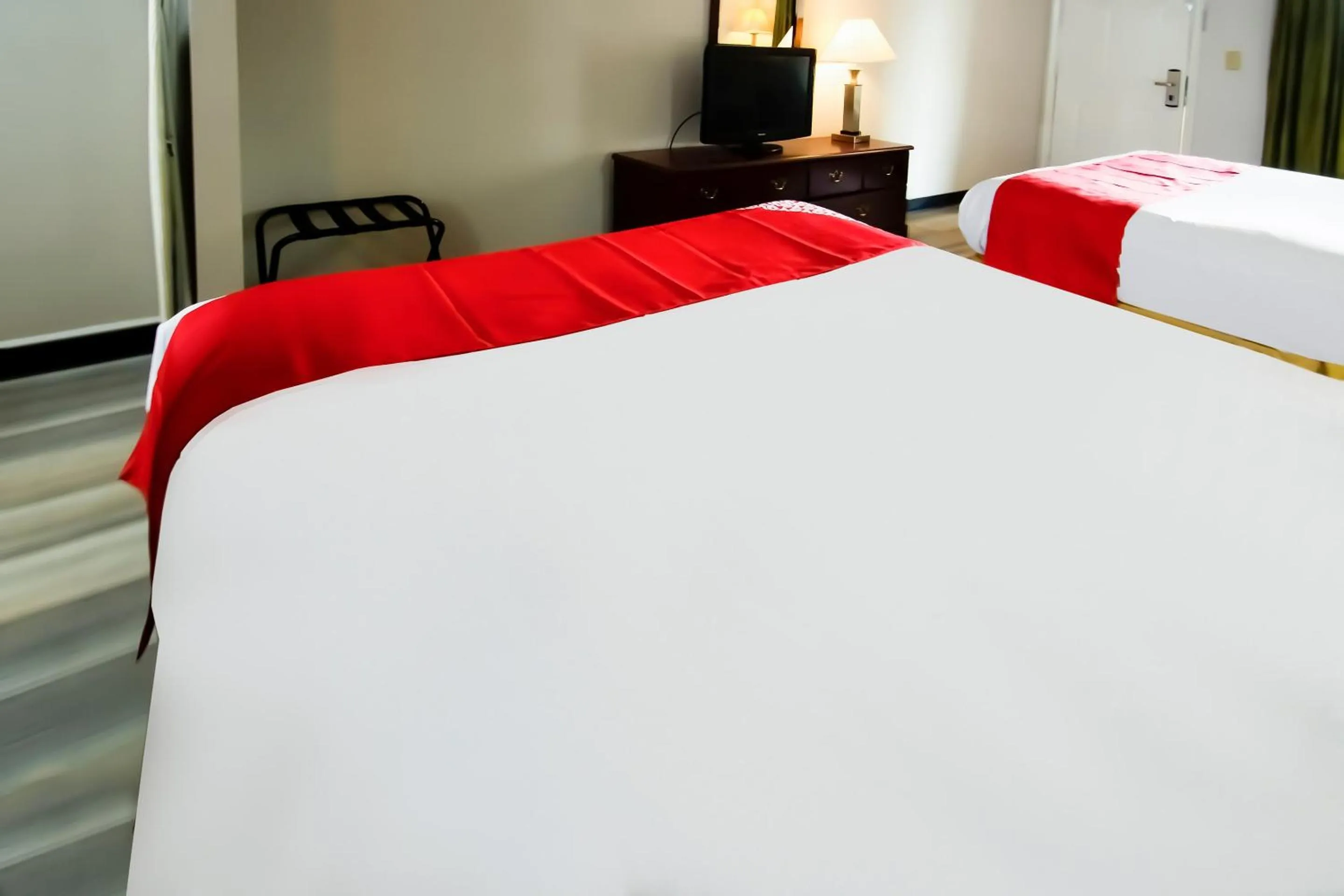 Bedroom, Bed in Cypress Inn & Suites Washington by OYO