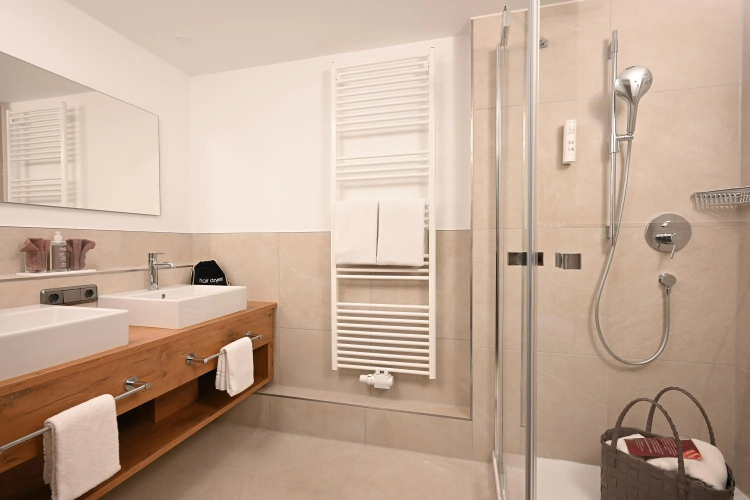 Shower in Alpenhof Oberstdorf Hotel & SPA, Signature Collection by BW