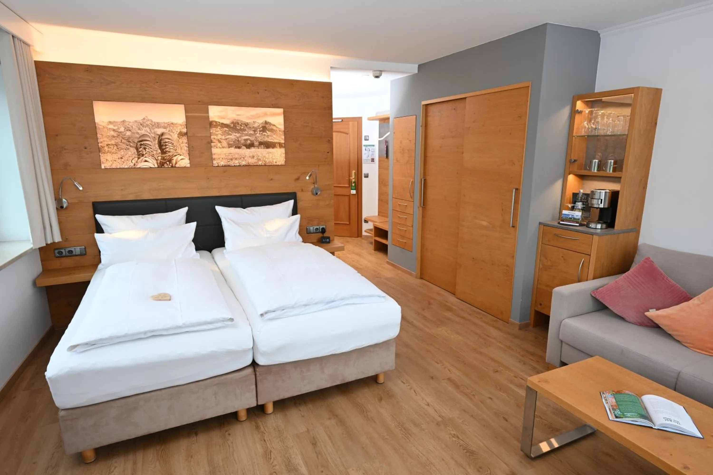 Living room, Bed in Alpenhof Oberstdorf Hotel & SPA, Signature Collection by BW