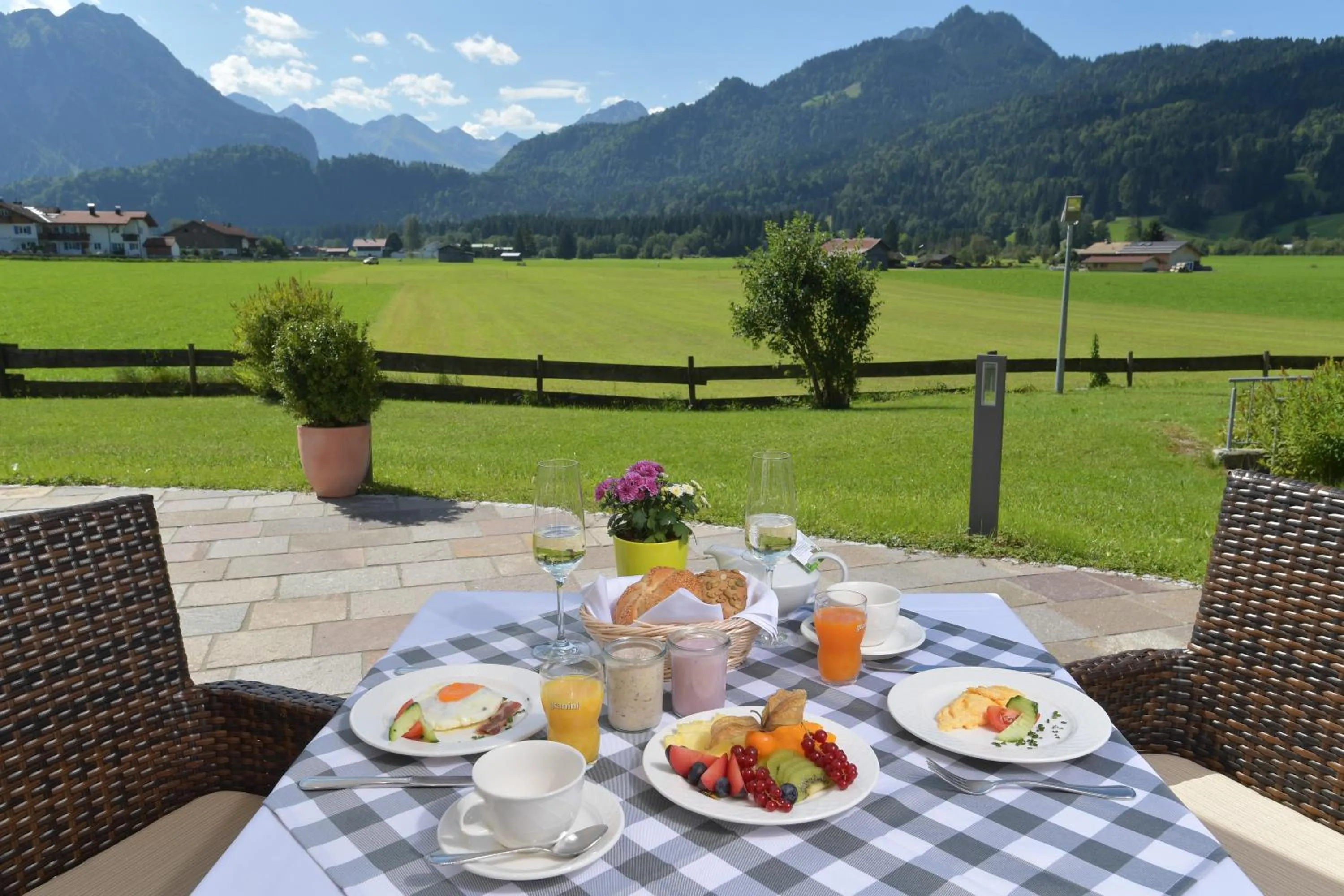 Restaurant/places to eat in Alpenhof Oberstdorf Hotel & SPA, Signature Collection by BW