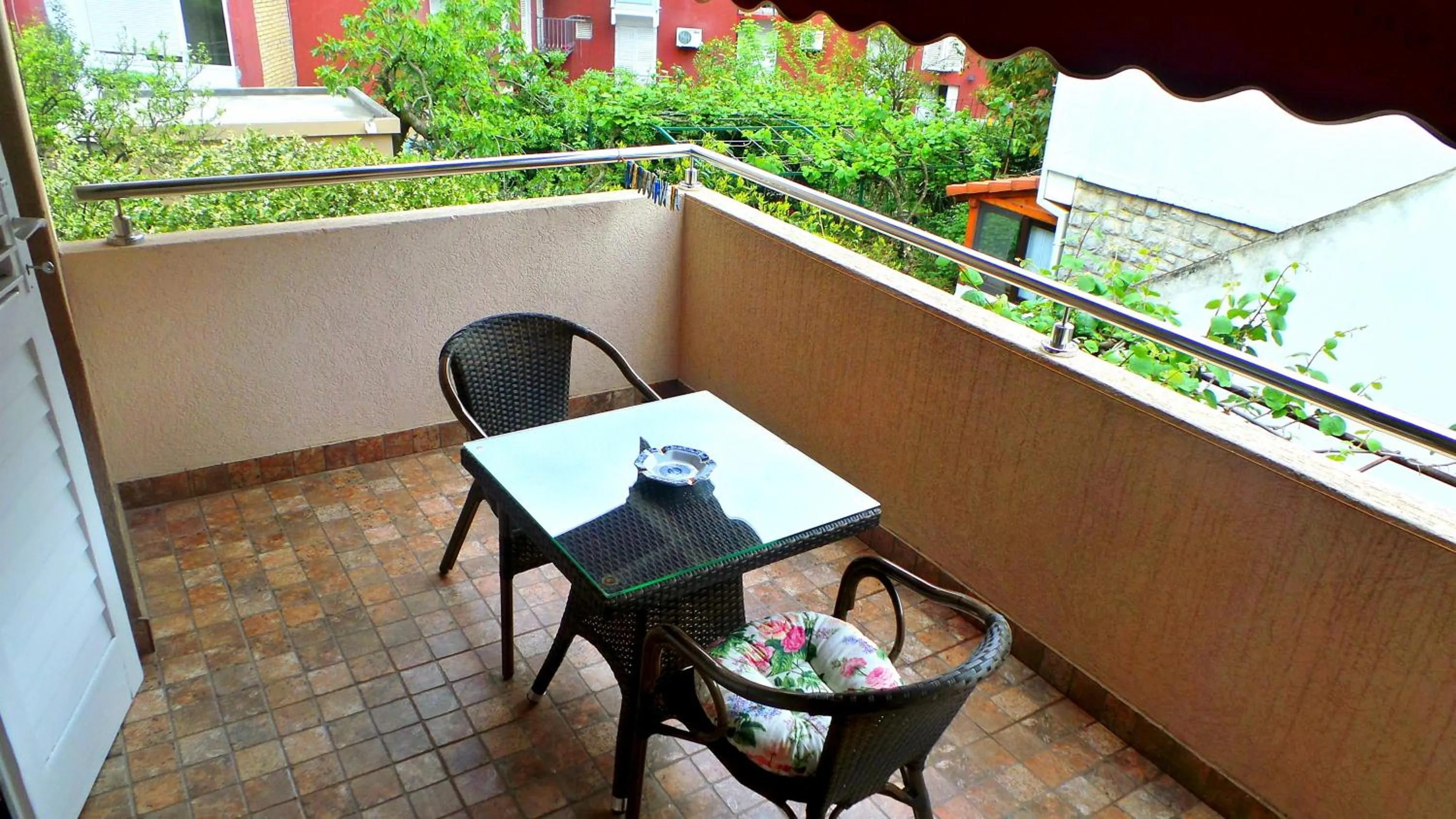 Balcony/Terrace in El Mar Apartments
