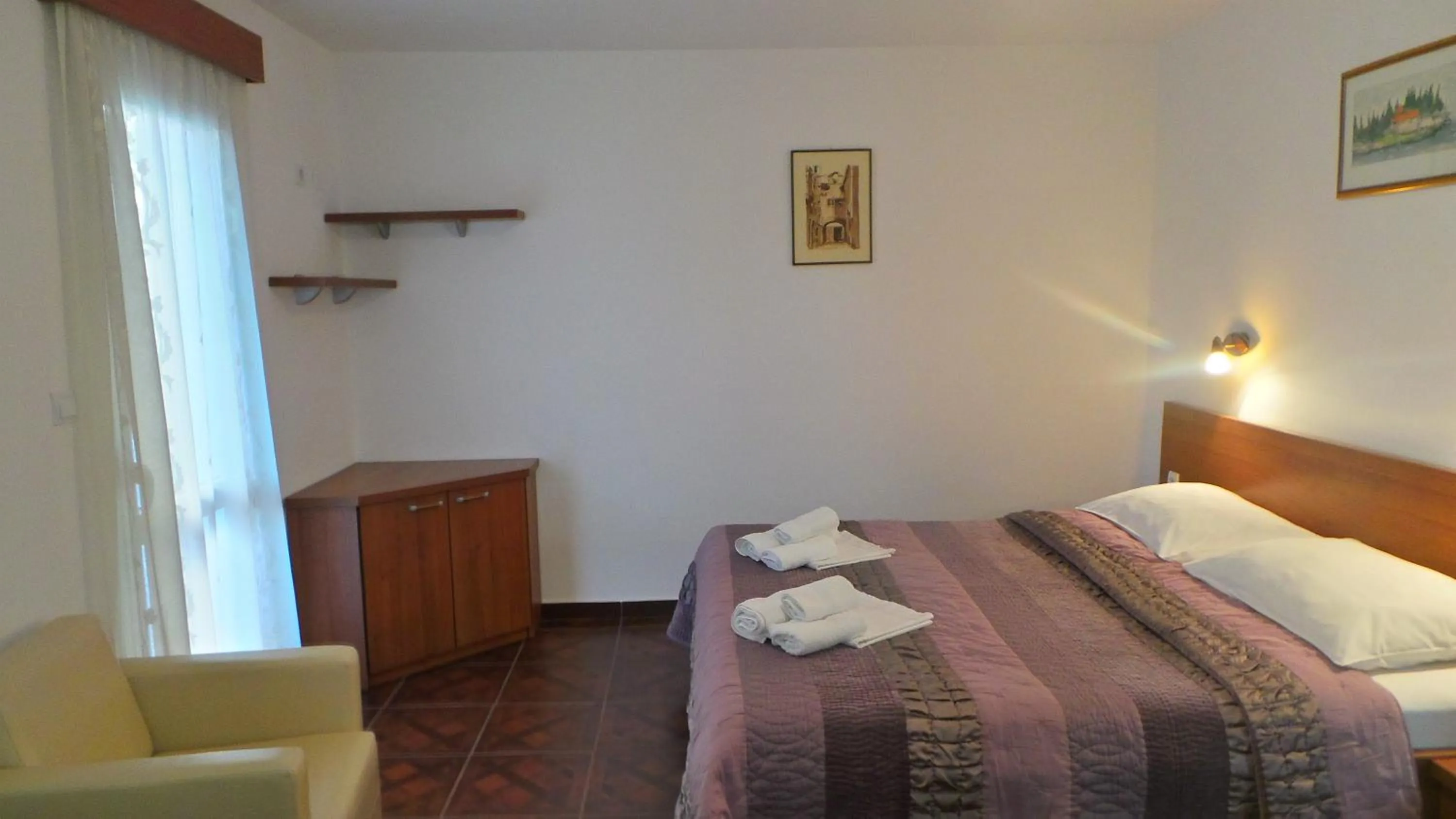 Bedroom, Bed in El Mar Apartments