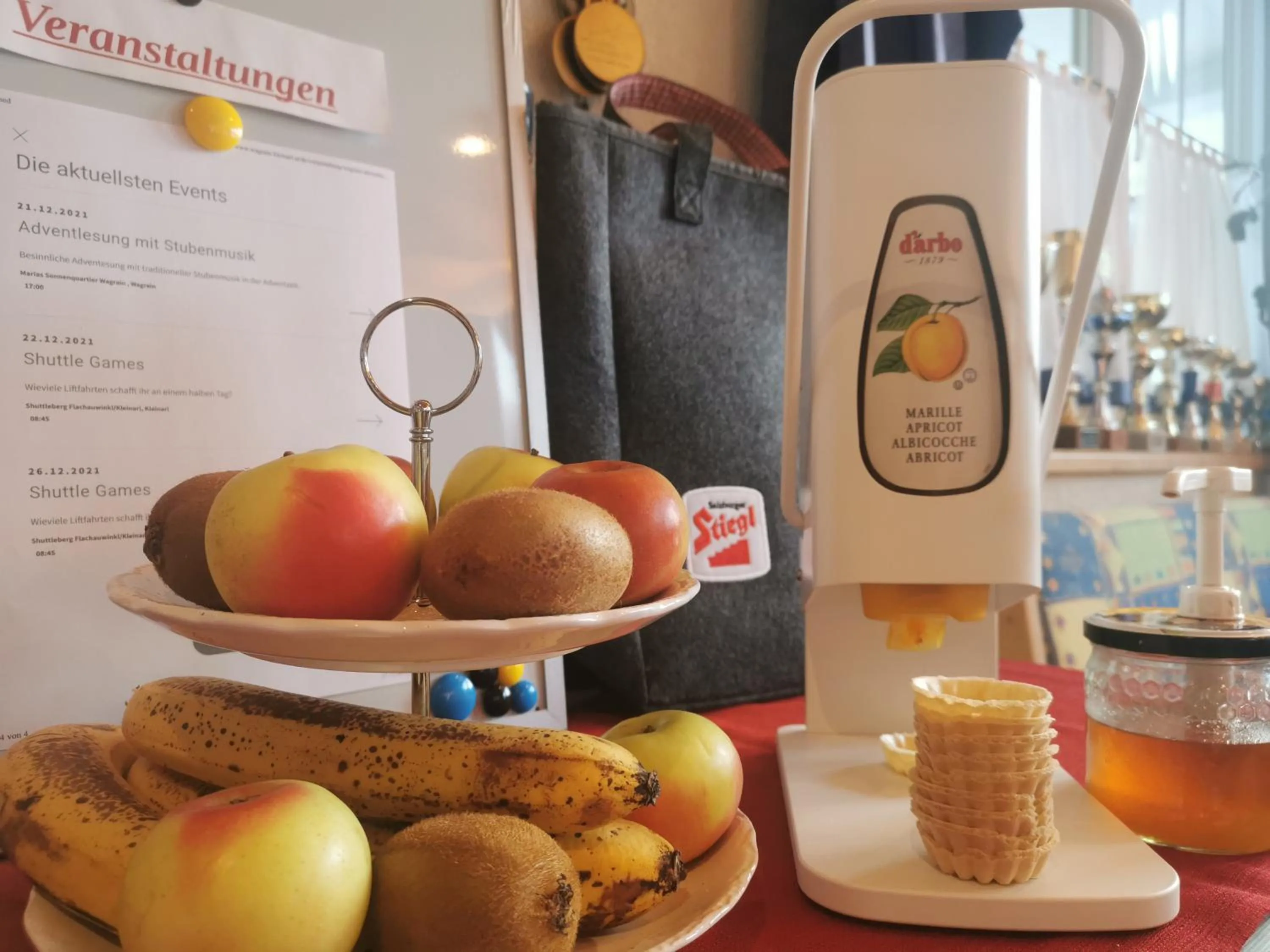 Buffet breakfast in Hotelpension Oberauer Wagrain