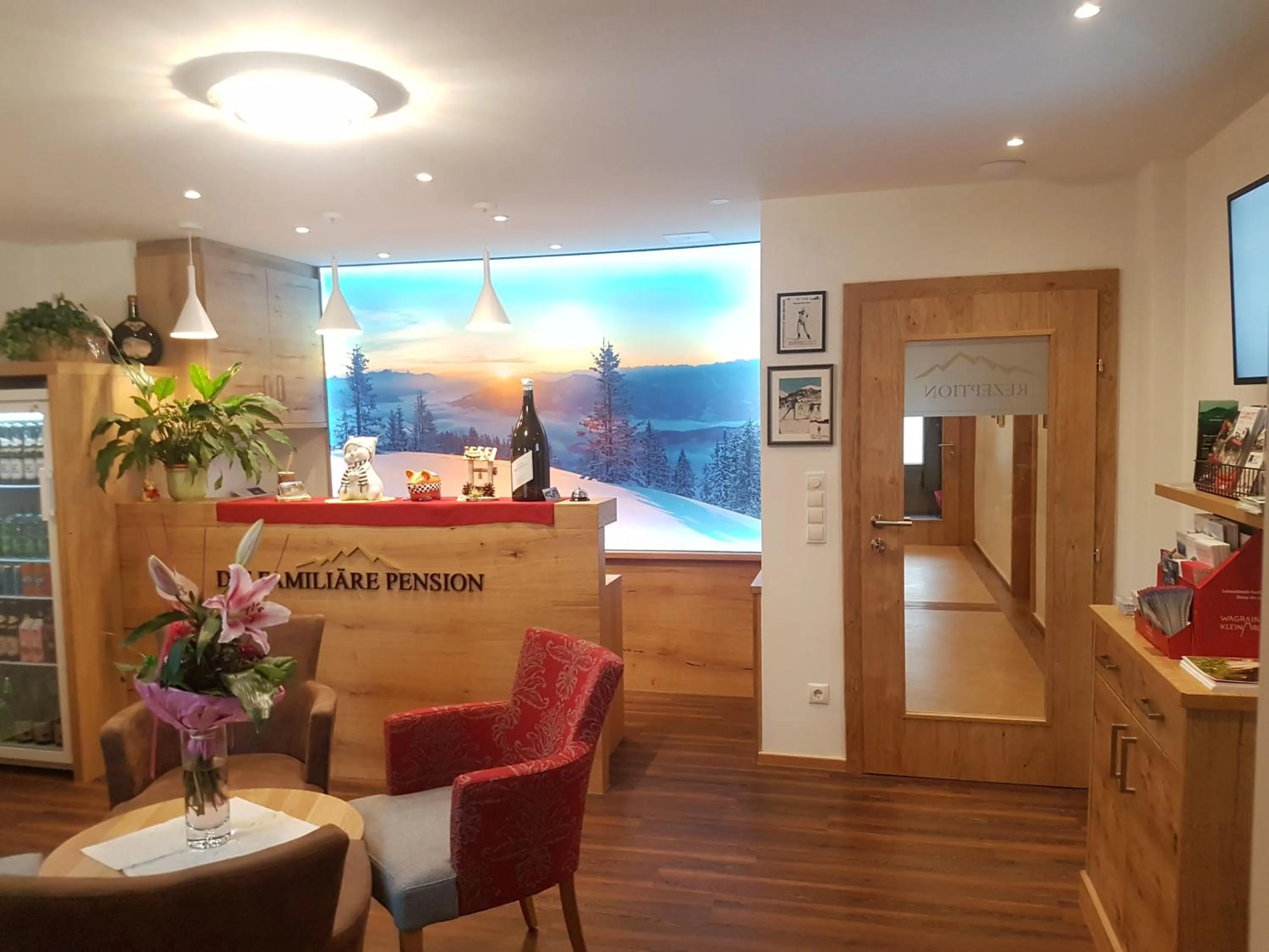 Lobby or reception in Hotelpension Oberauer Wagrain