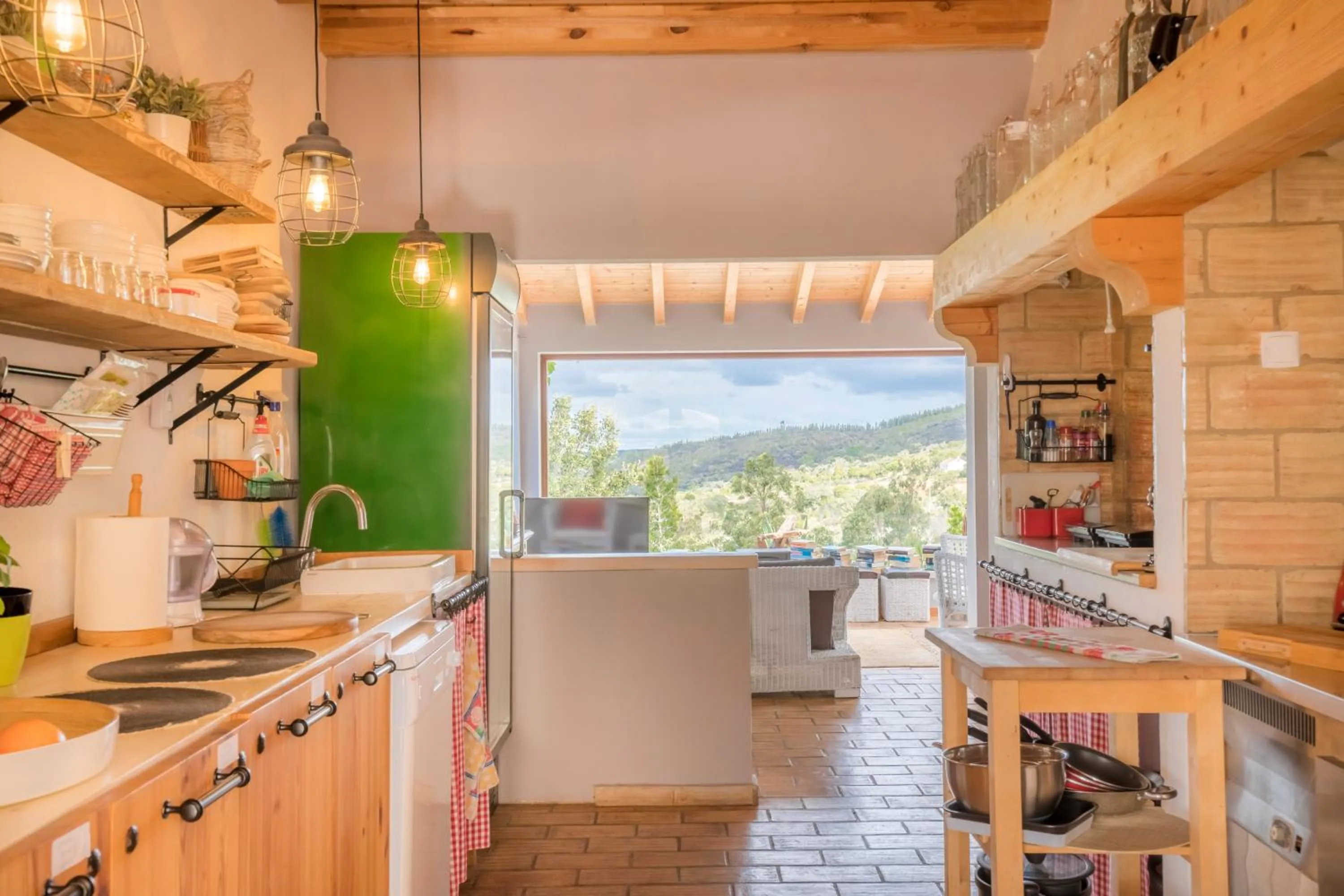 Communal kitchen in Herdade Quinta Natura Turismo Rural