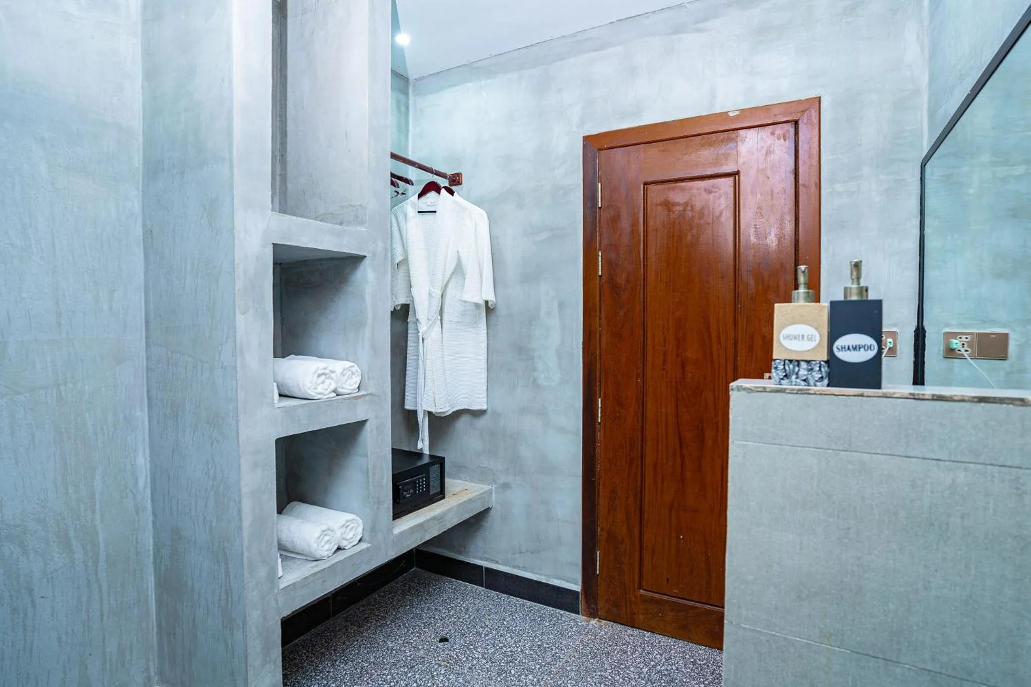 Bathroom, Bed in Kampot Sweet Boutique