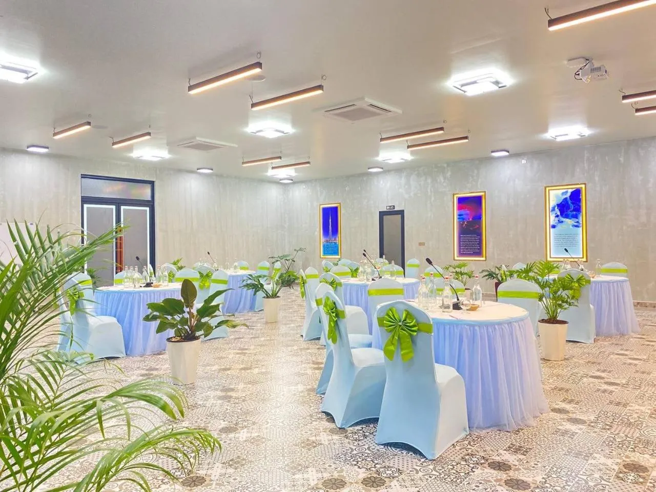 Meeting/conference room in Kampot Sweet Boutique