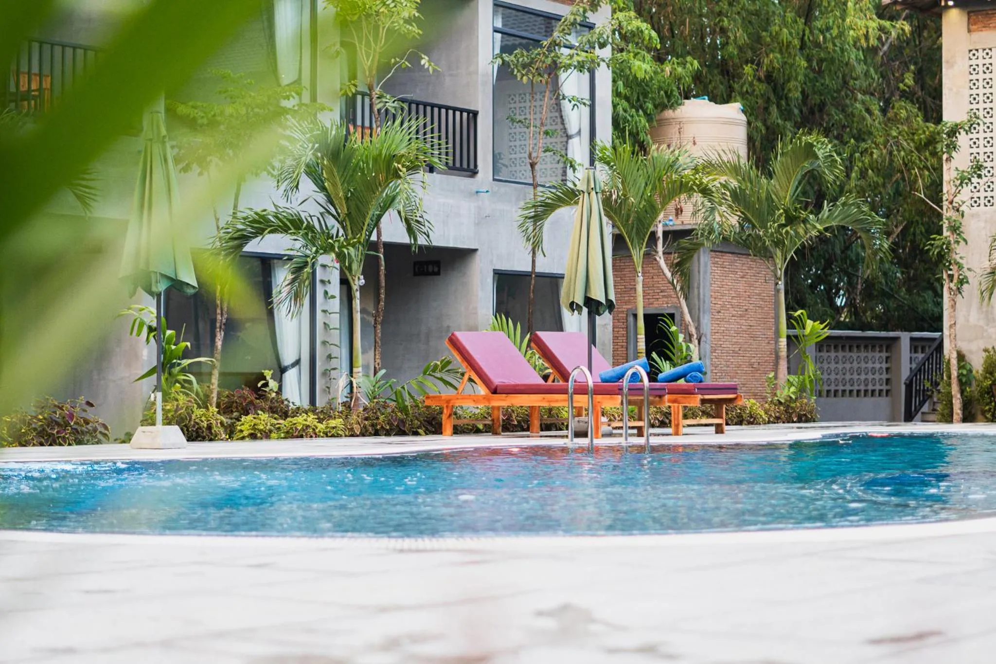 Swimming pool in Kampot Sweet Boutique