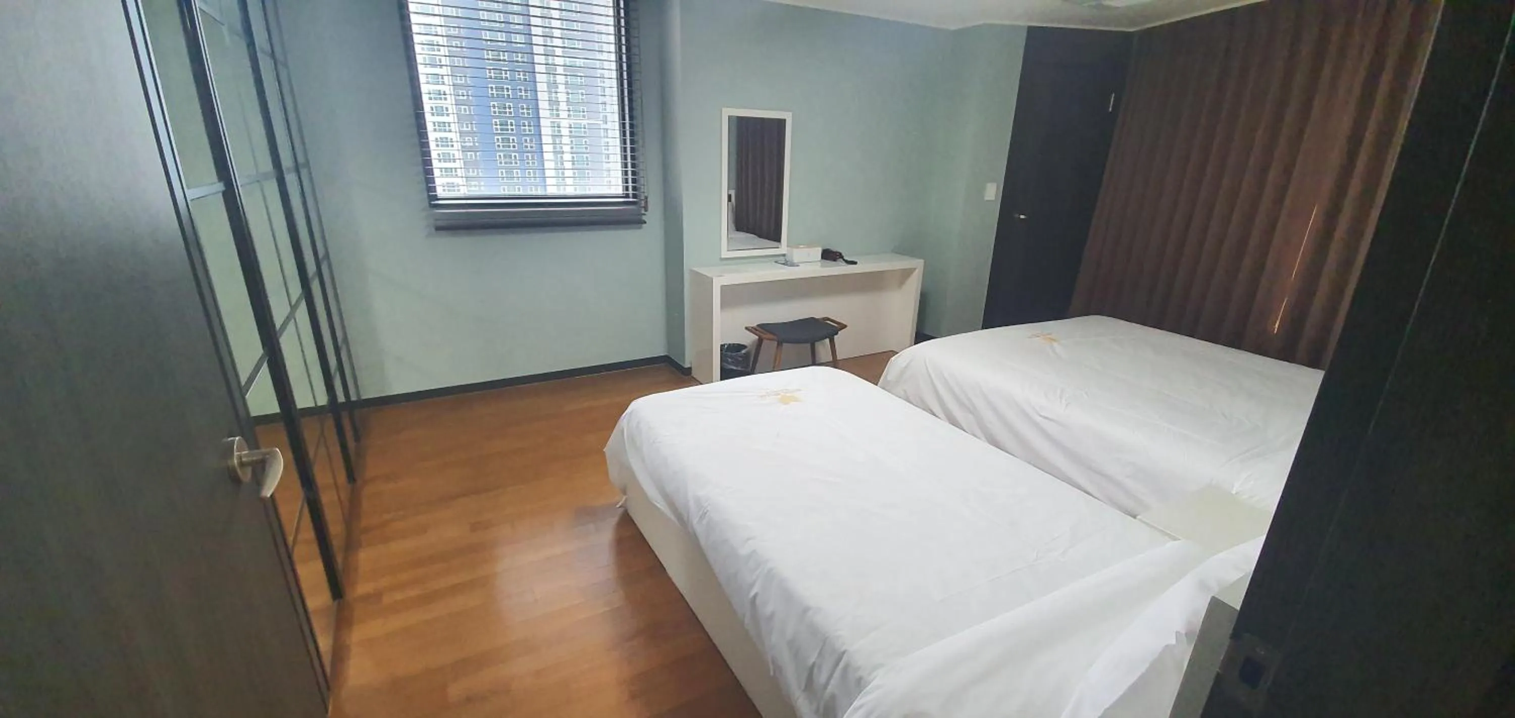 TV/Entertainment Center in Hotel Bellia