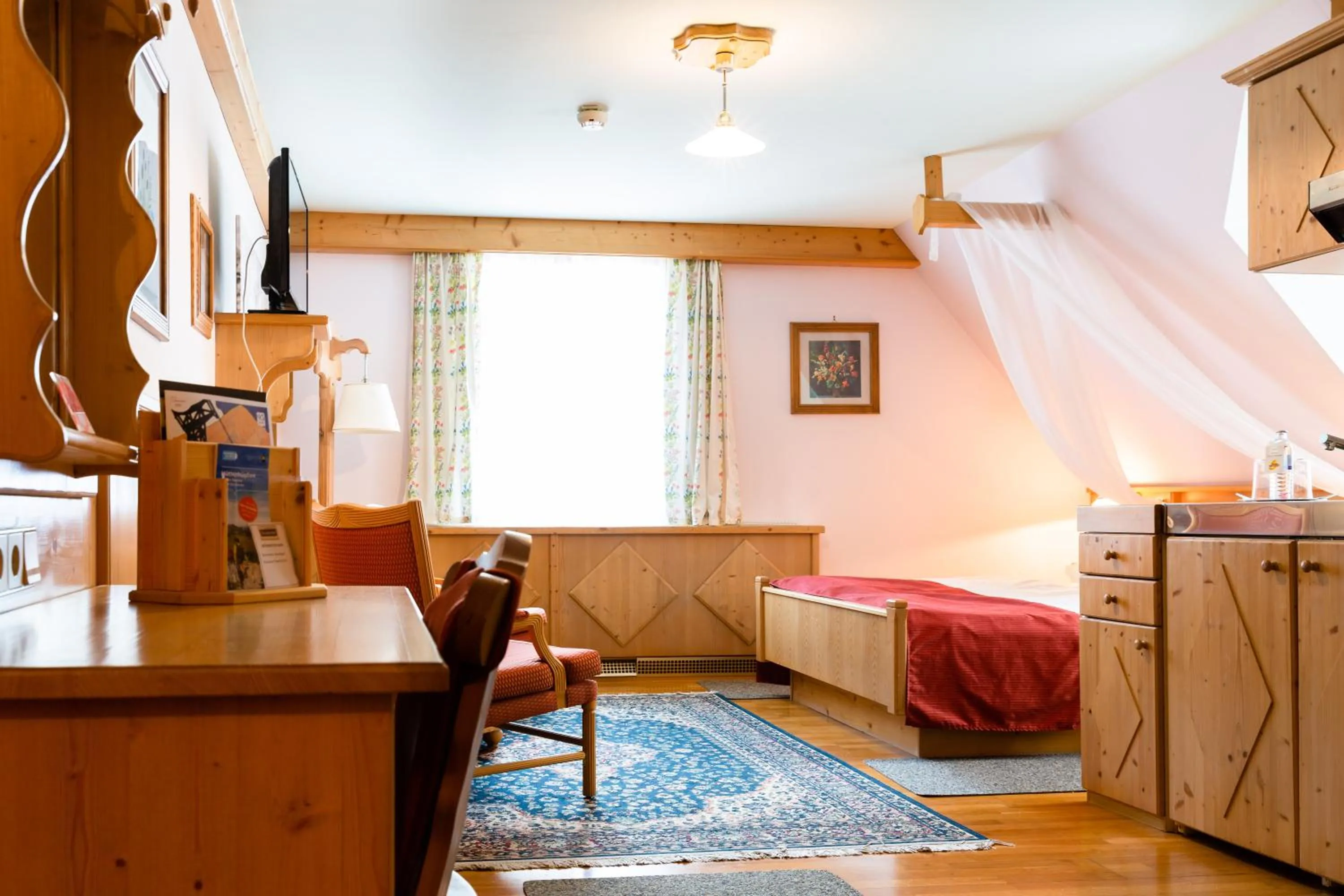 Bedroom, Bed in Scharfegger's Raxalpenhof - Zuhause am Land