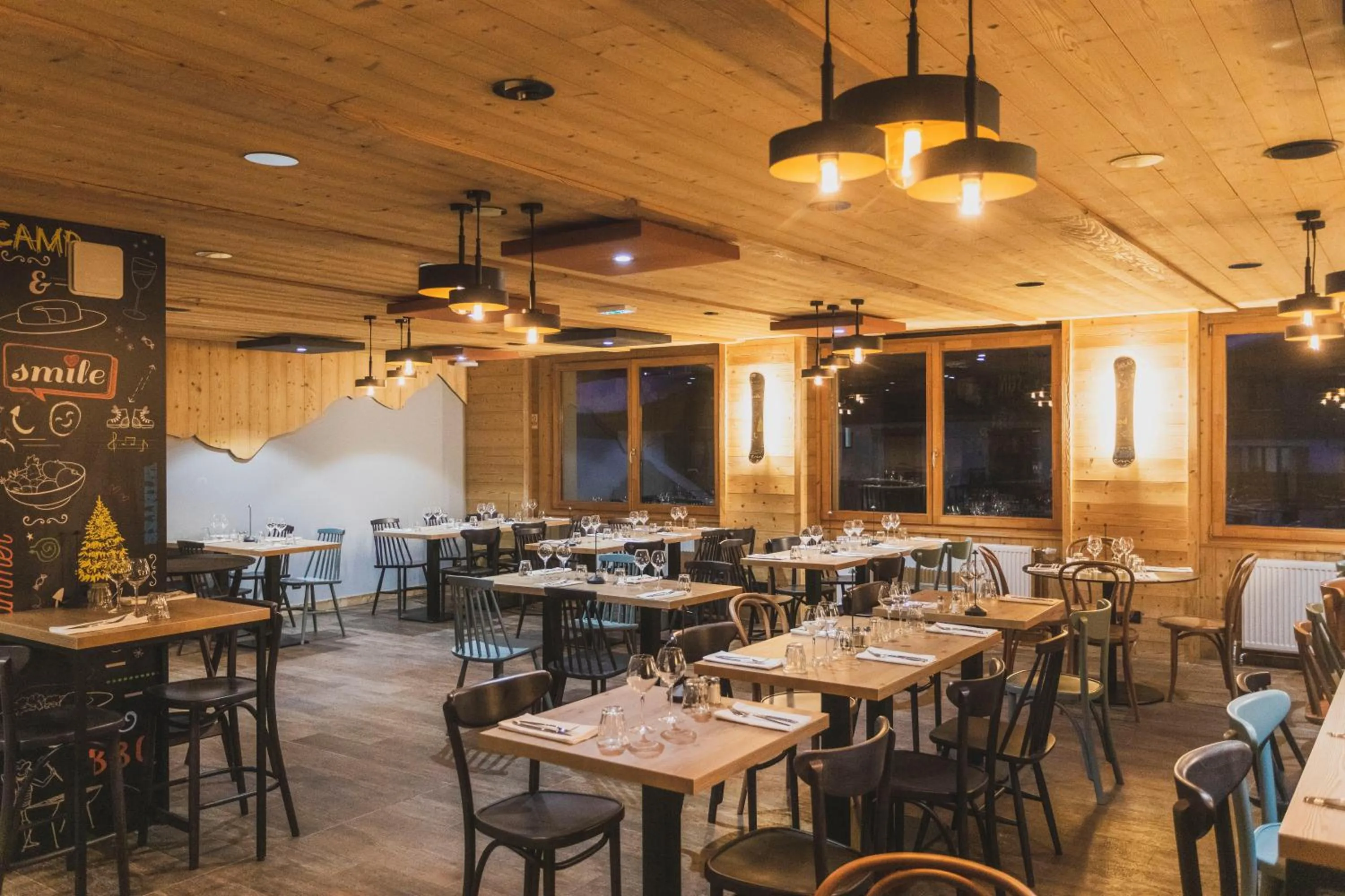 Restaurant/places to eat in Hotel Base Camp Lodge - Les 2 Alpes
