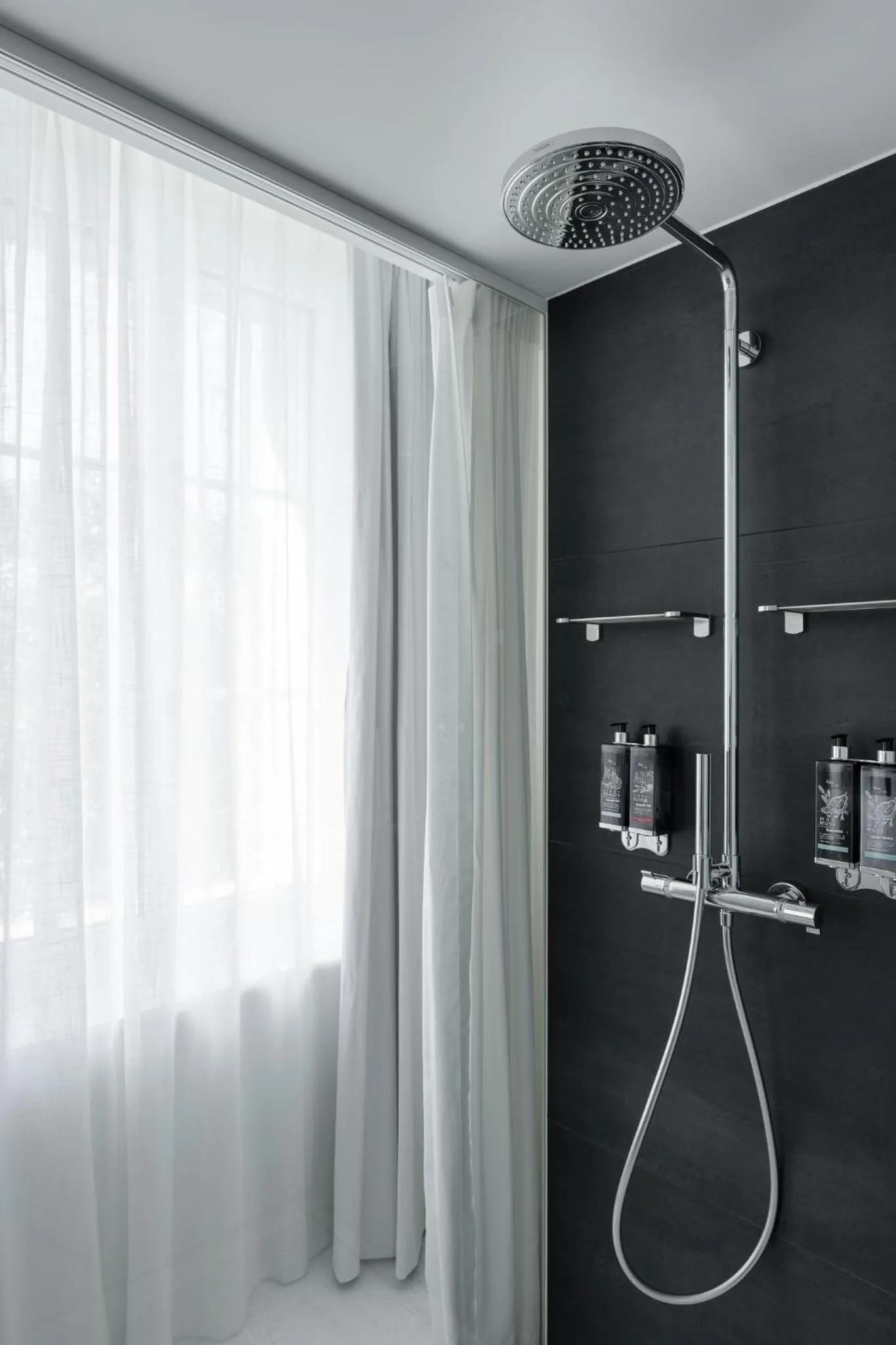 Bathroom in Ruby Mimi Hotel Zurich