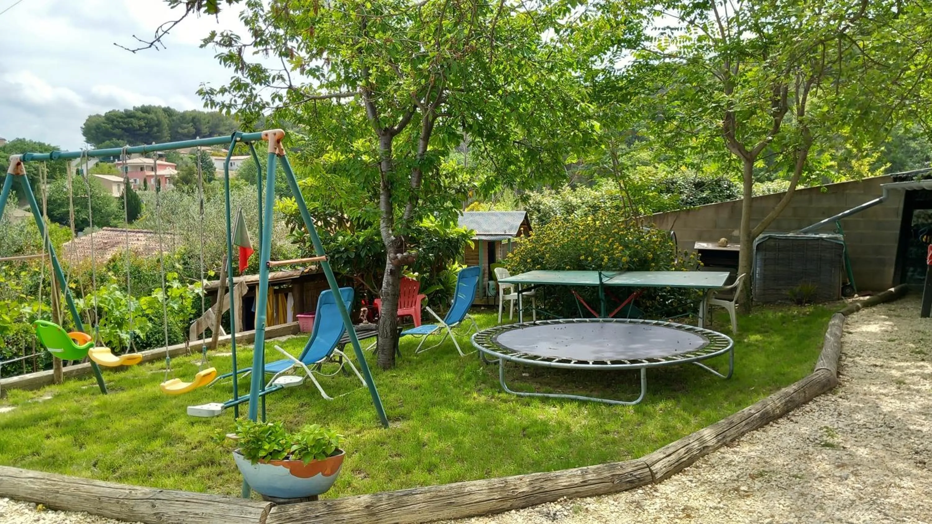 Children play ground in La Sapiniére -chambres climatisées