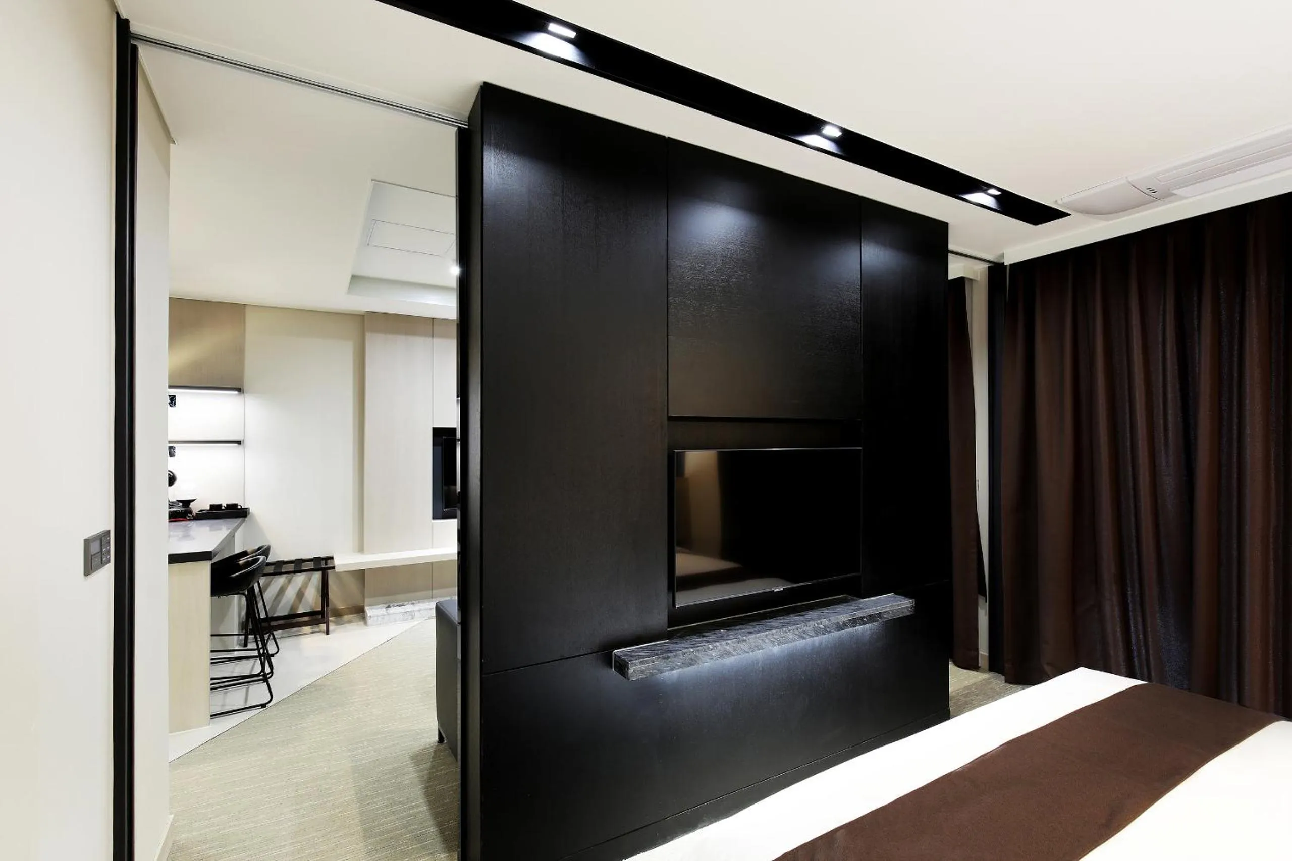 Bedroom in Kintex by K-tree