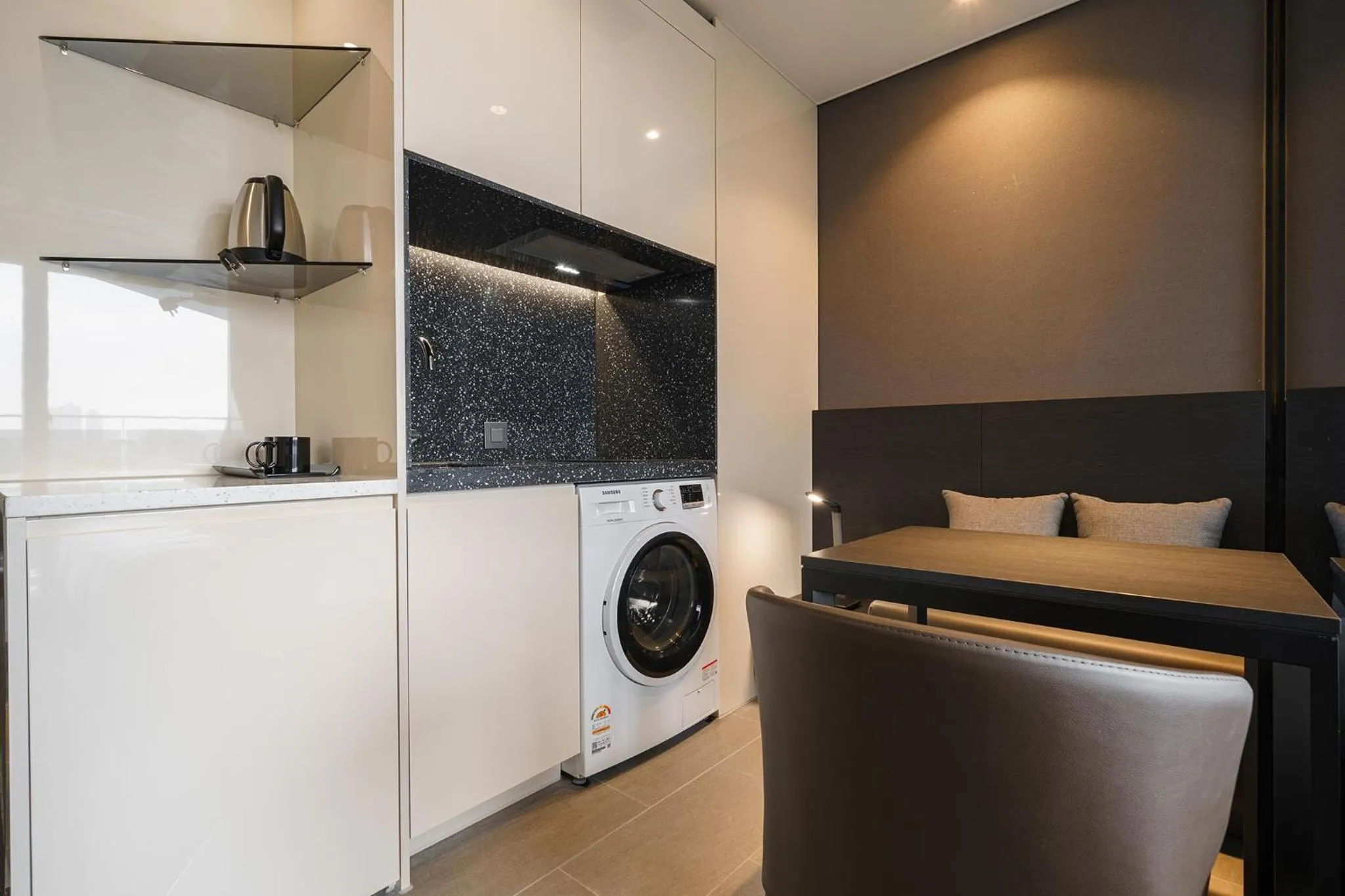 Decorative detail in Kintex by K-tree