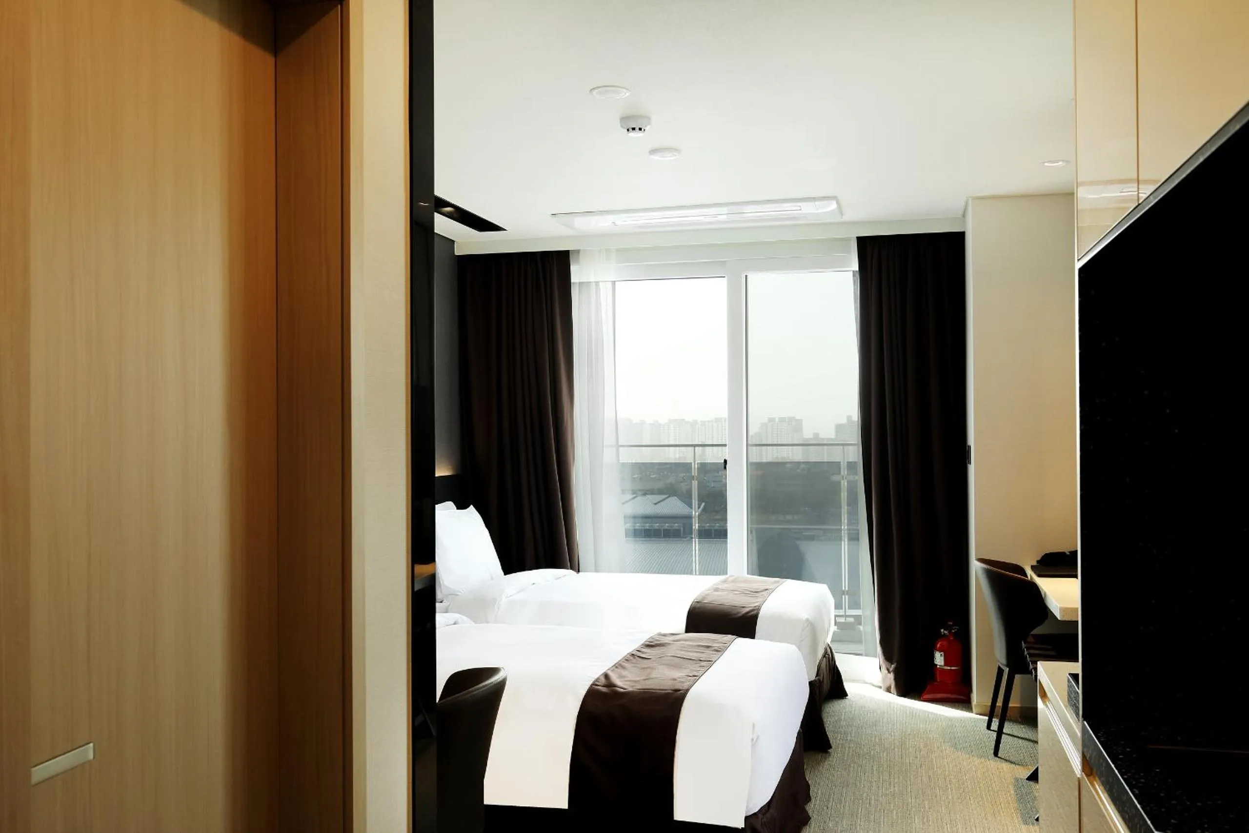 Photo of the whole room in Kintex by K-tree