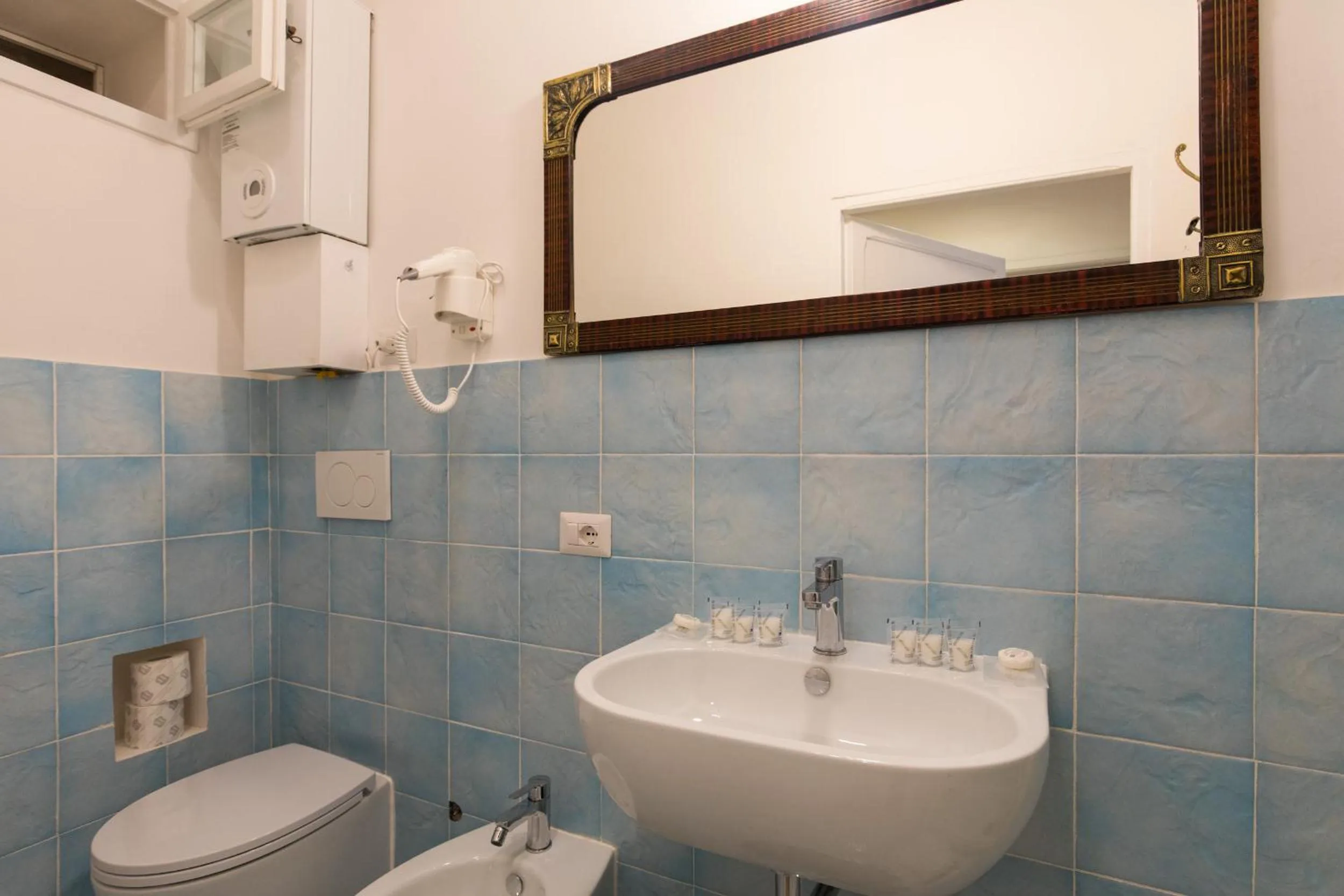 Bathroom in Navona Open Space Apartments