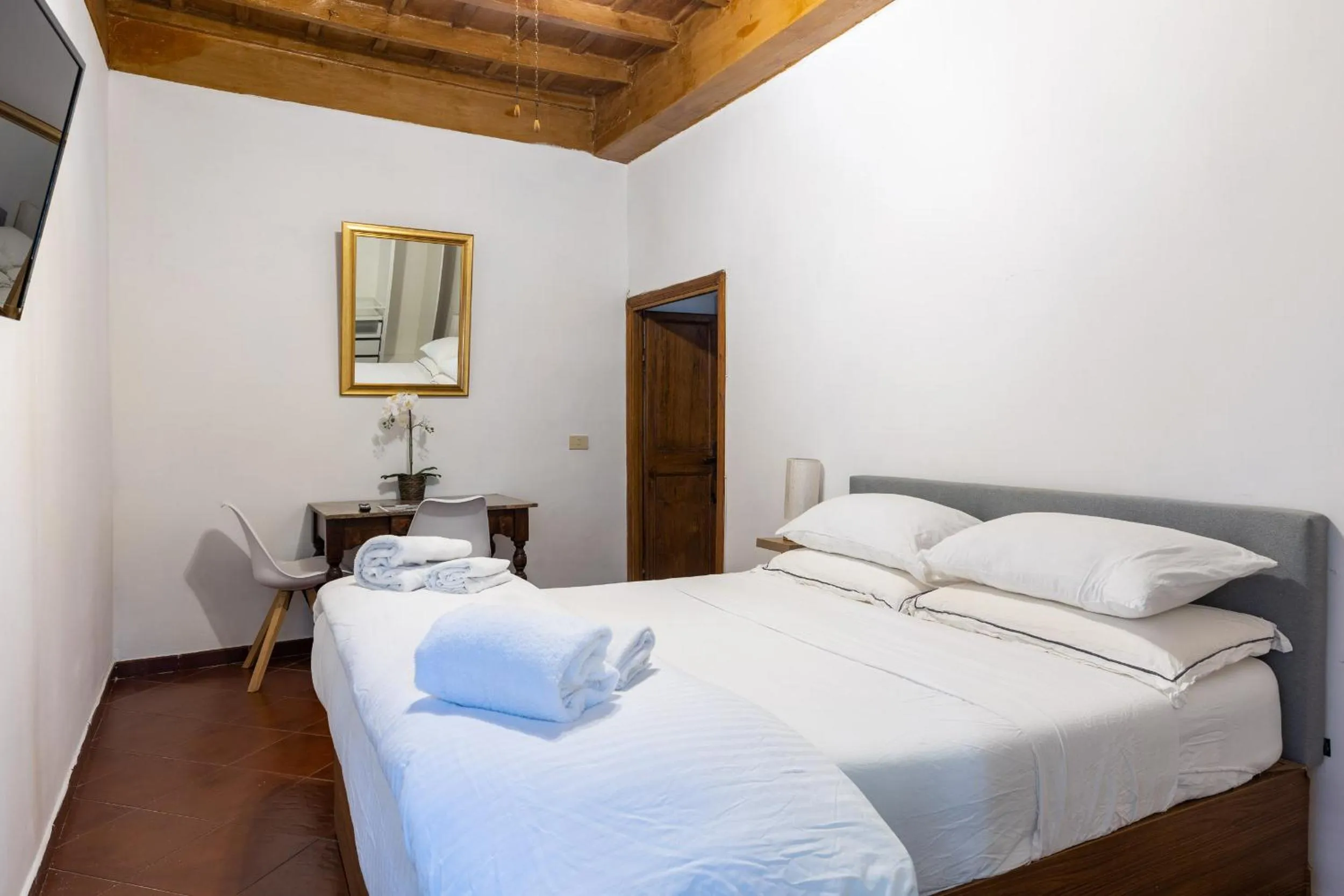 Bedroom, Bed in Navona Open Space Apartments