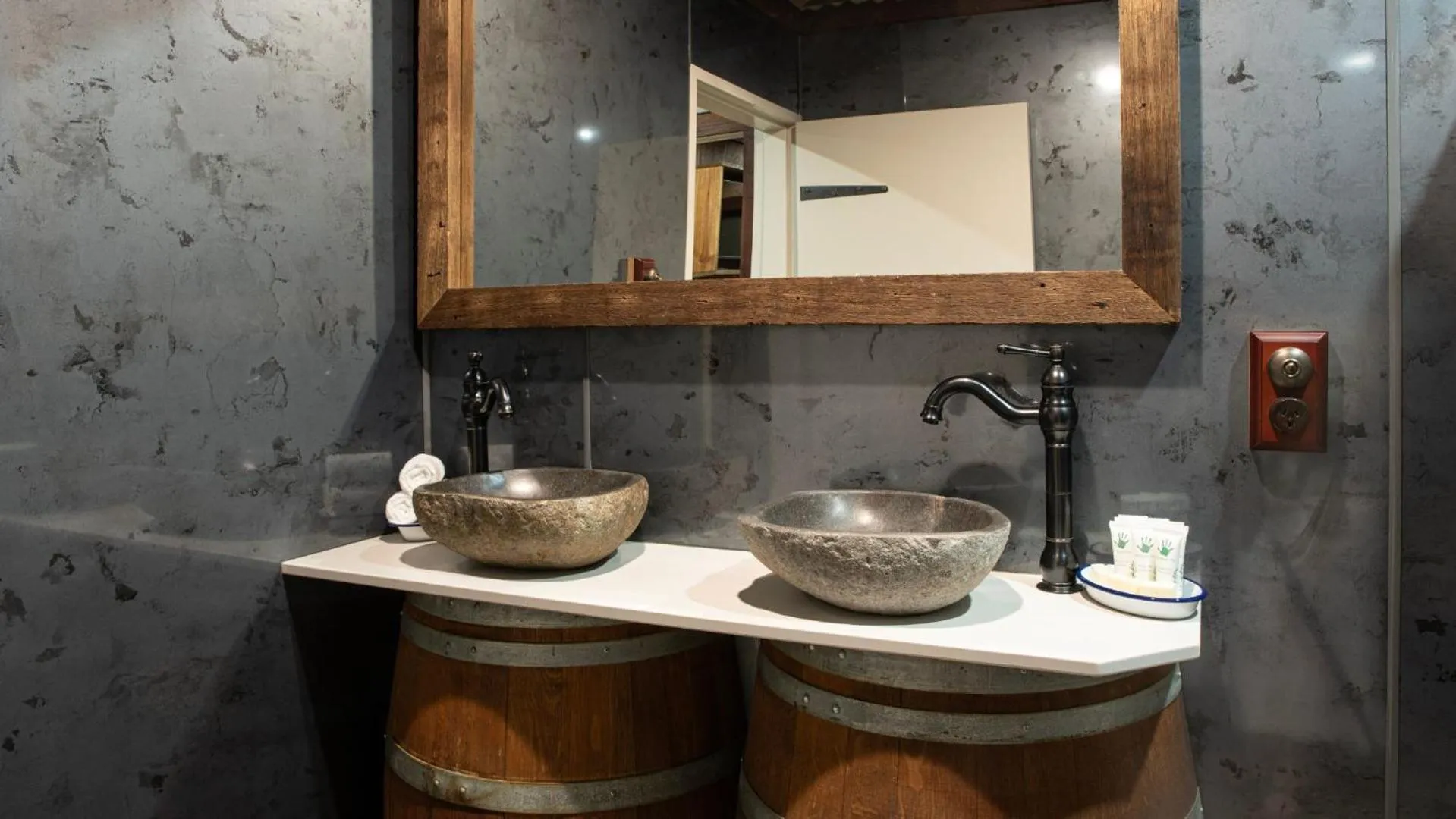 Bathroom in The Staging Post