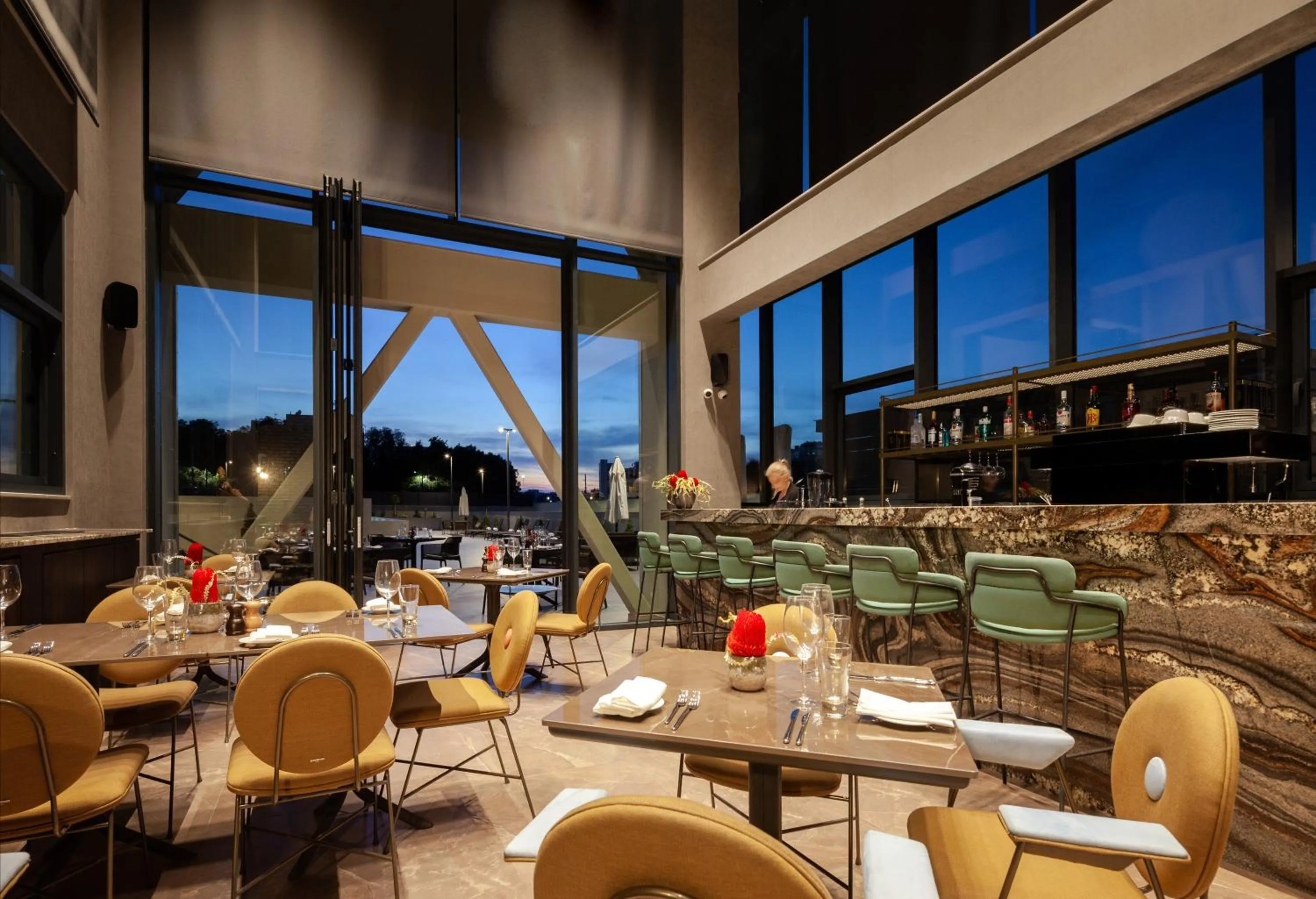 Restaurant/places to eat in ONLY Boutique Suites & Residences