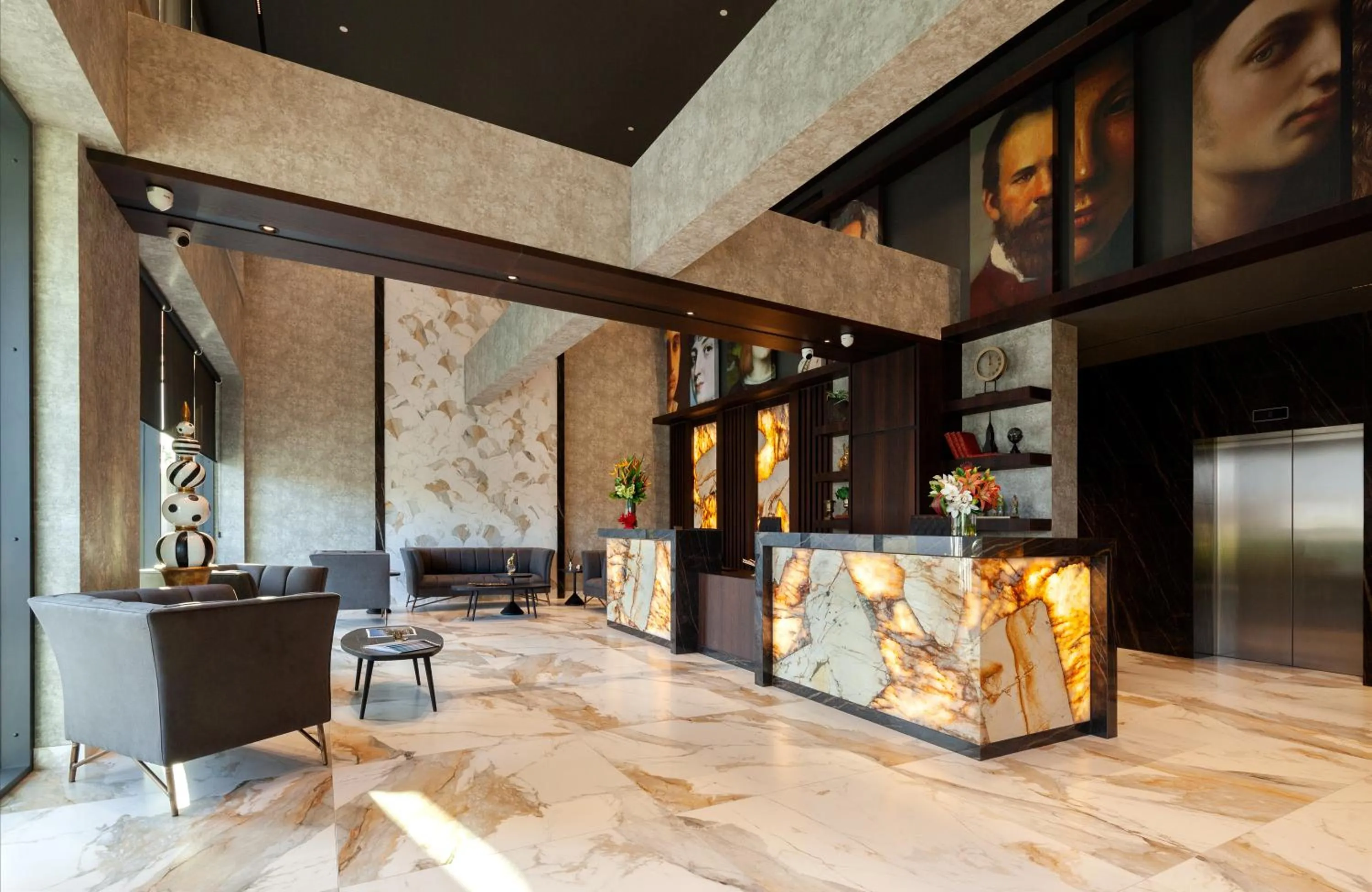 Lobby or reception in ONLY Boutique Suites & Residences