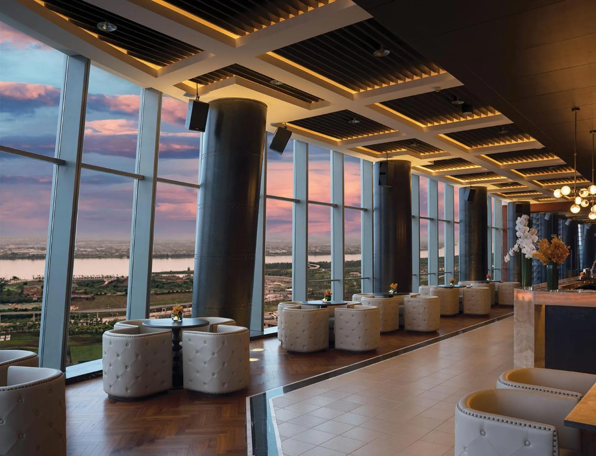 Lounge or bar in Langham Place Changsha