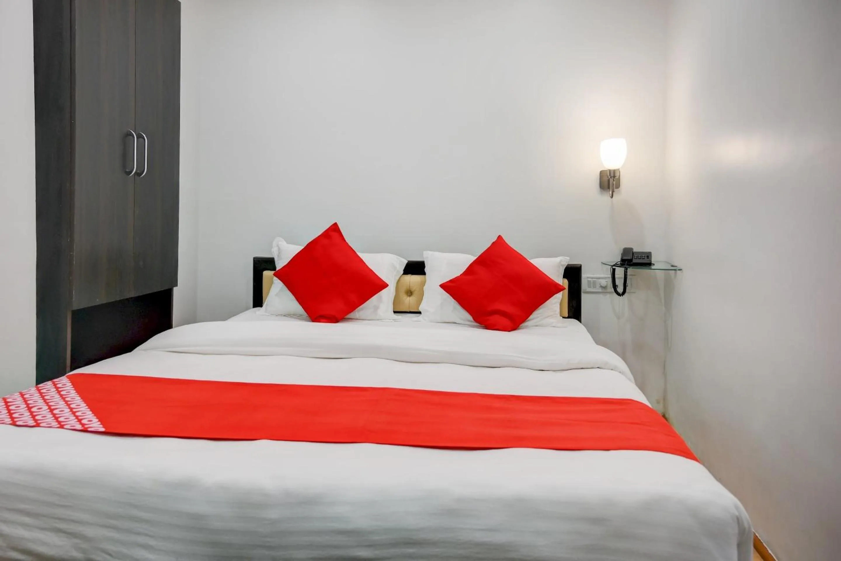 Lobby or reception, Bed in Super Town House HI5 Aditya International