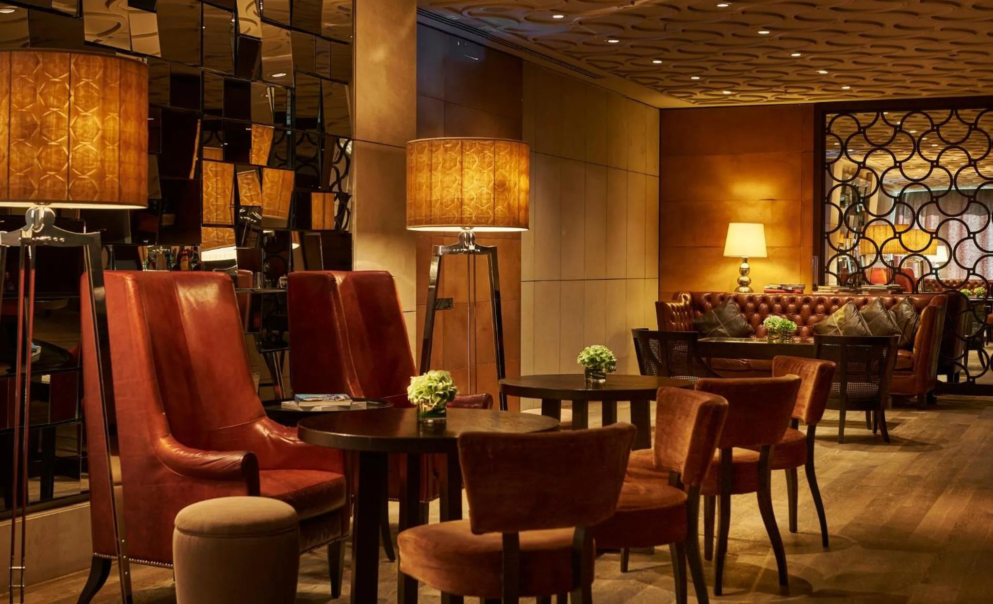 Lounge or bar in InterContinental Genève by IHG