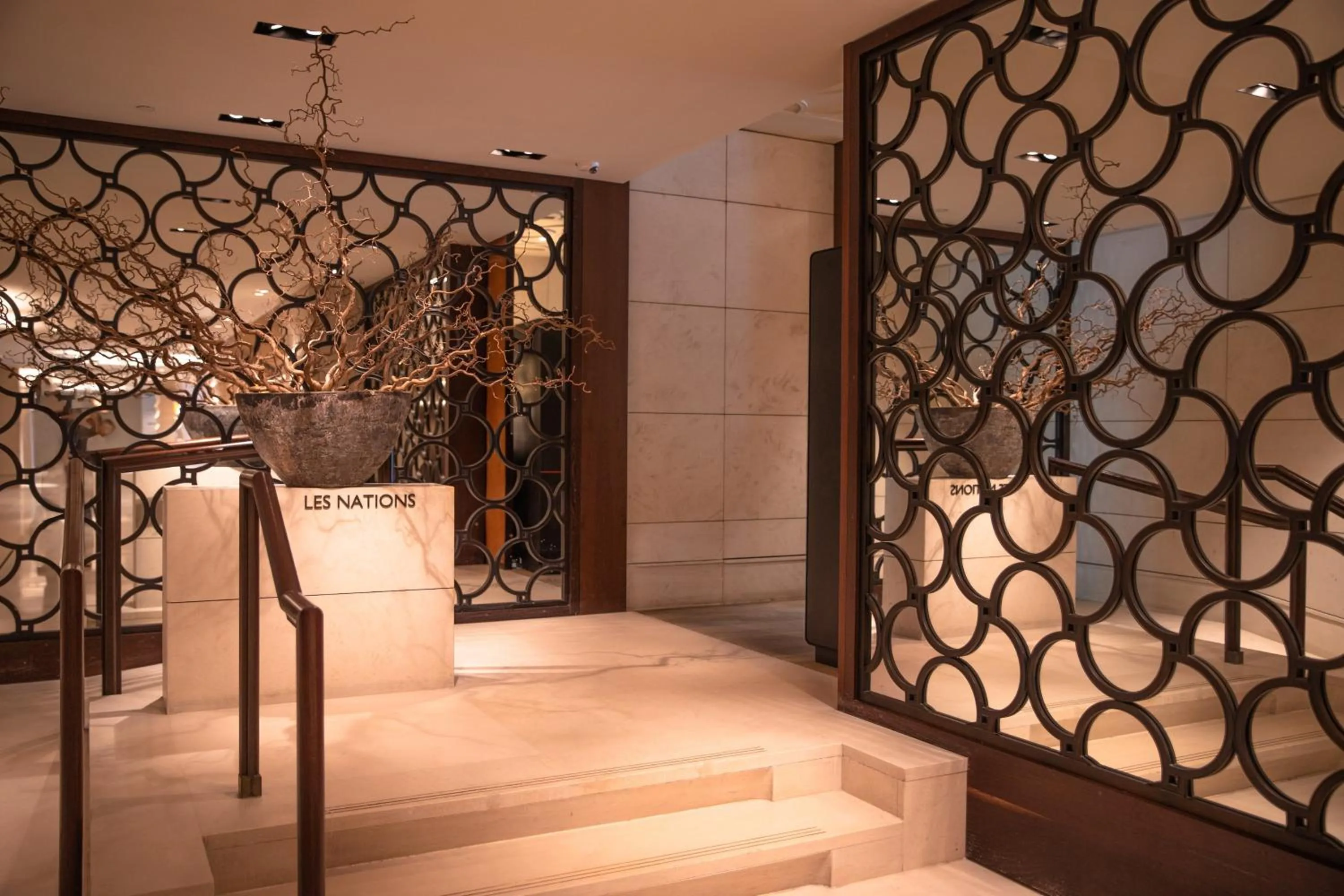 Lounge or bar in InterContinental Genève by IHG