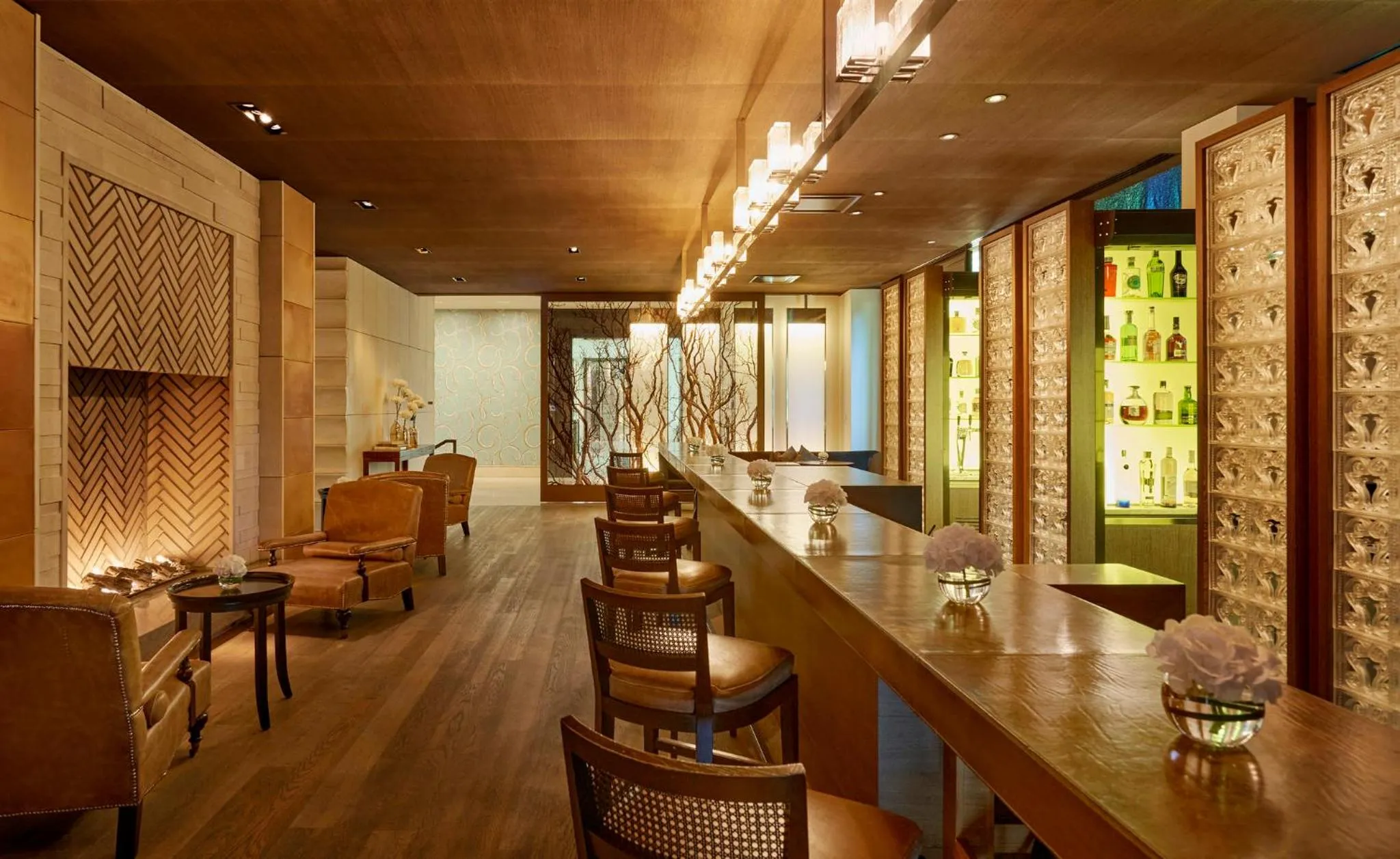 Lounge or bar in InterContinental Genève by IHG