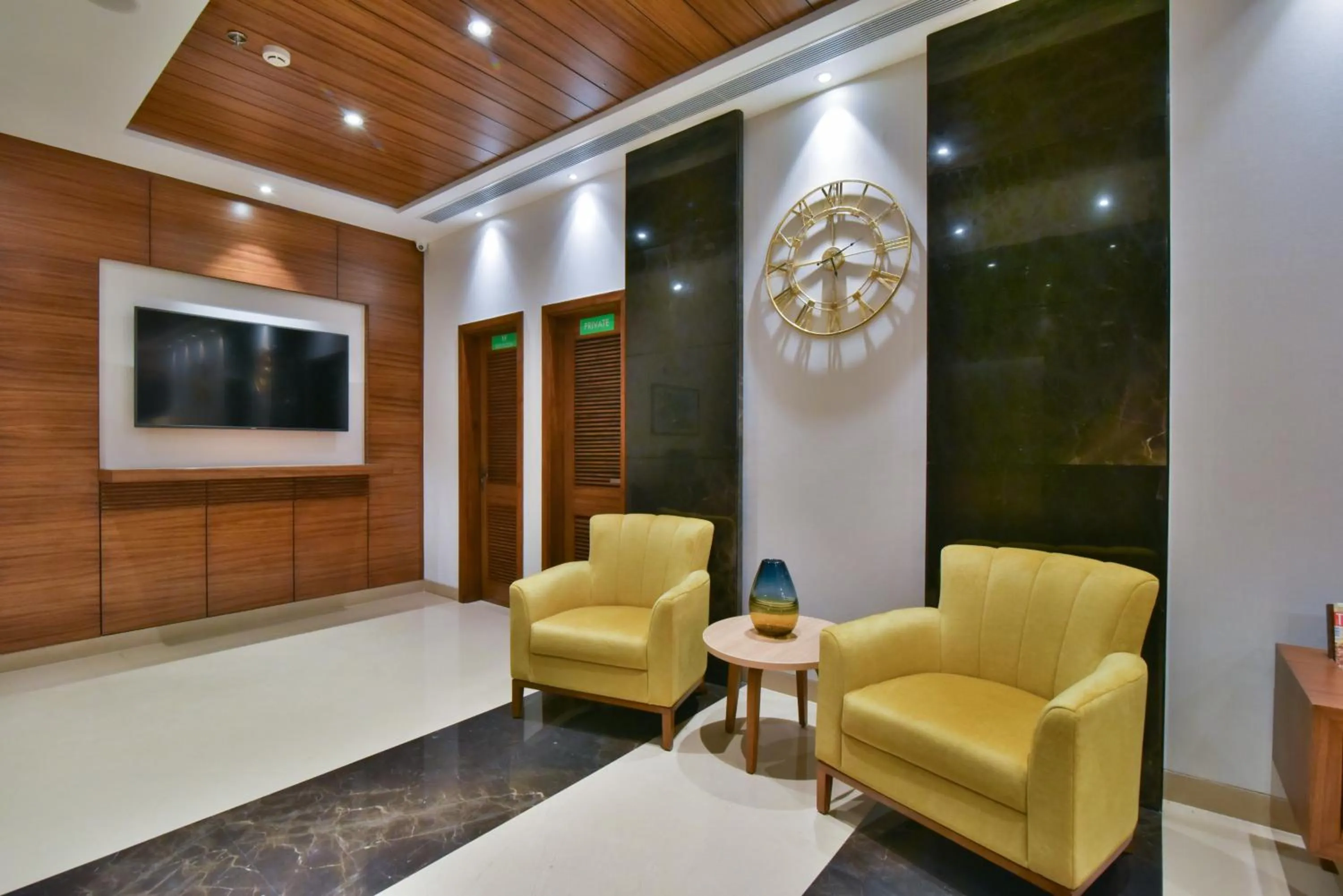 Lobby or reception in SureStay by Best Western Heritage Walk