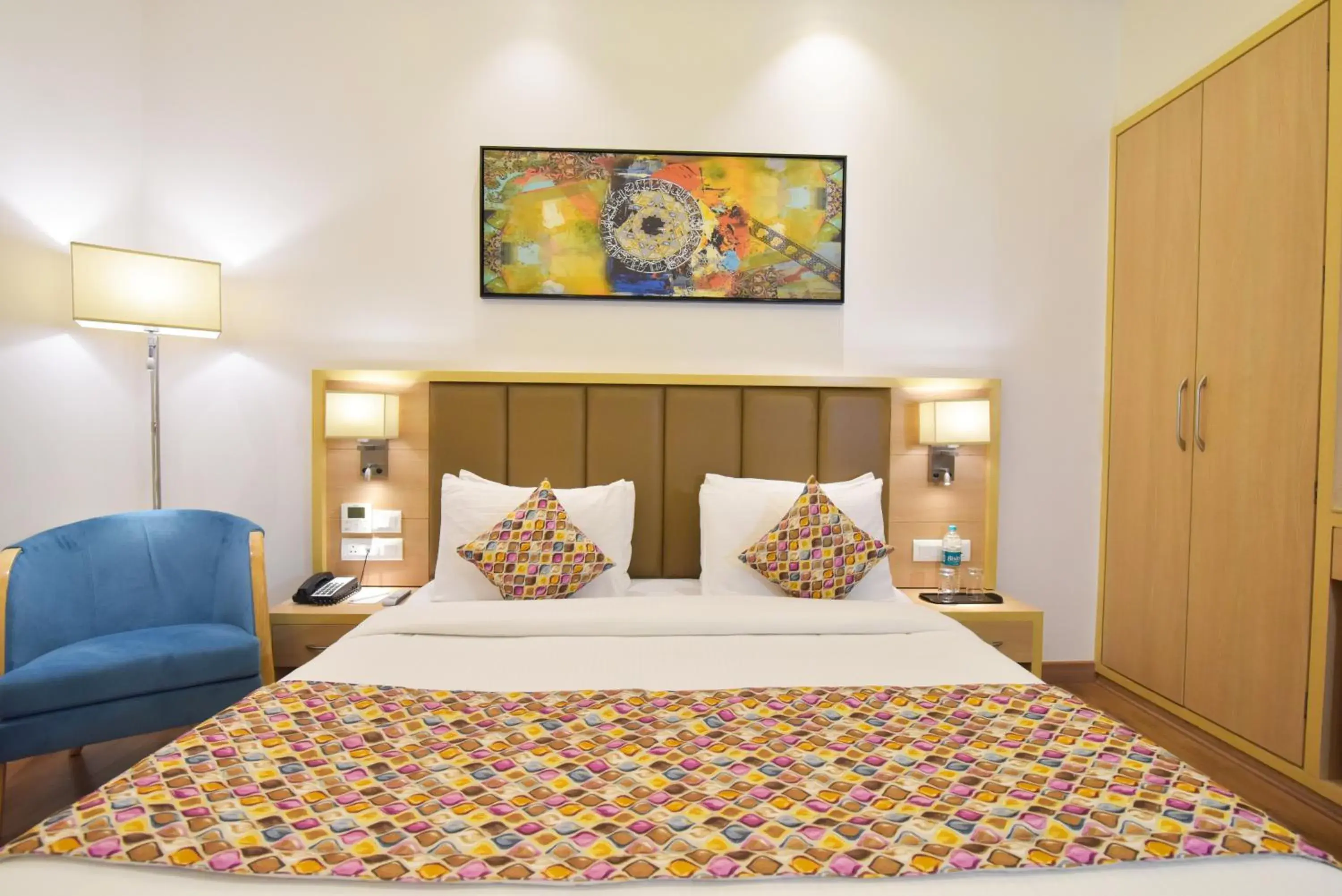 Standard King Room in SureStay by Best Western Heritage Walk Standard King Room in SureStay by Best Western Heritage Walk