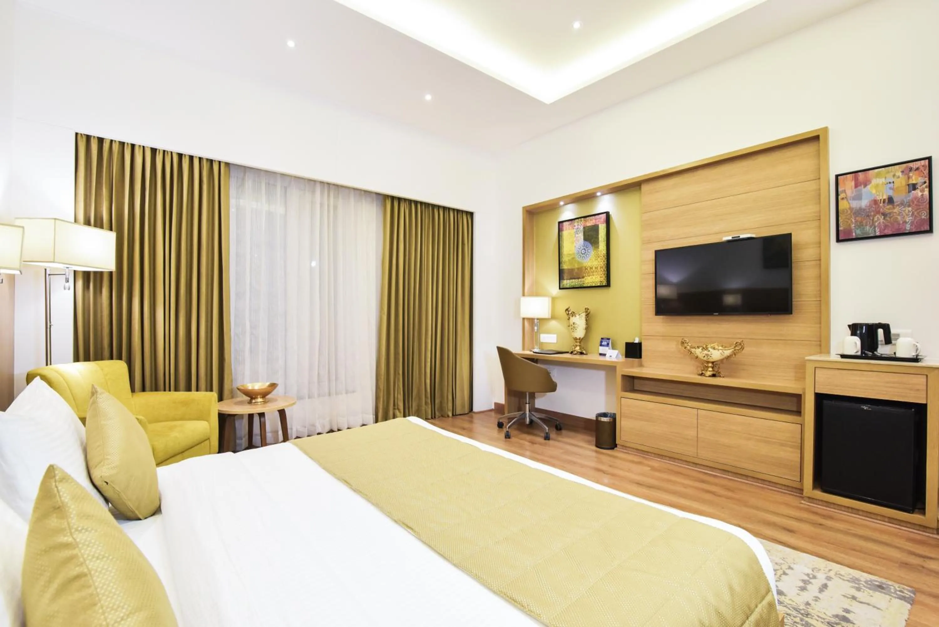 Decorative detail, Bed in SureStay by Best Western Heritage Walk