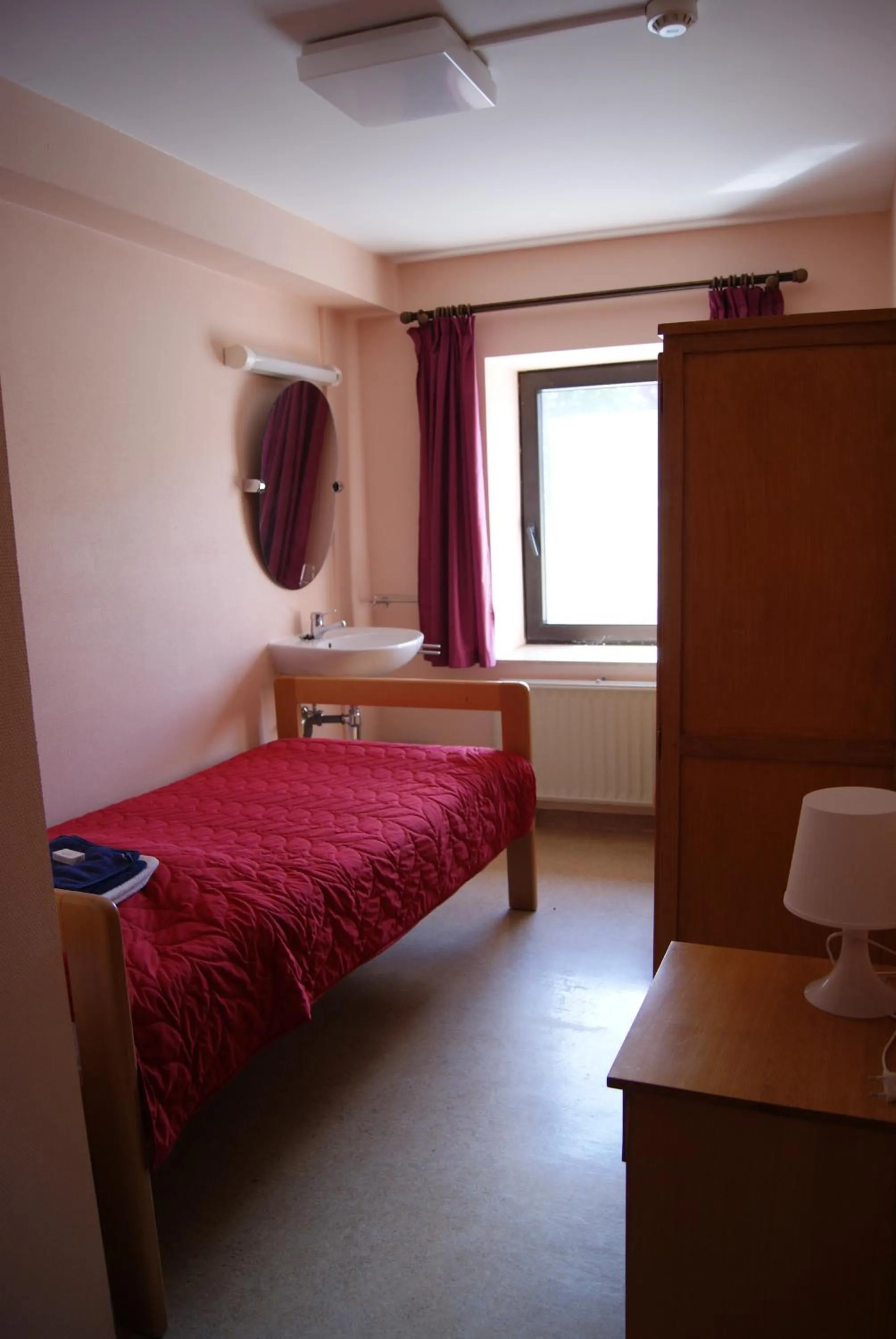 Bedroom, Bed in Chaityfontaine