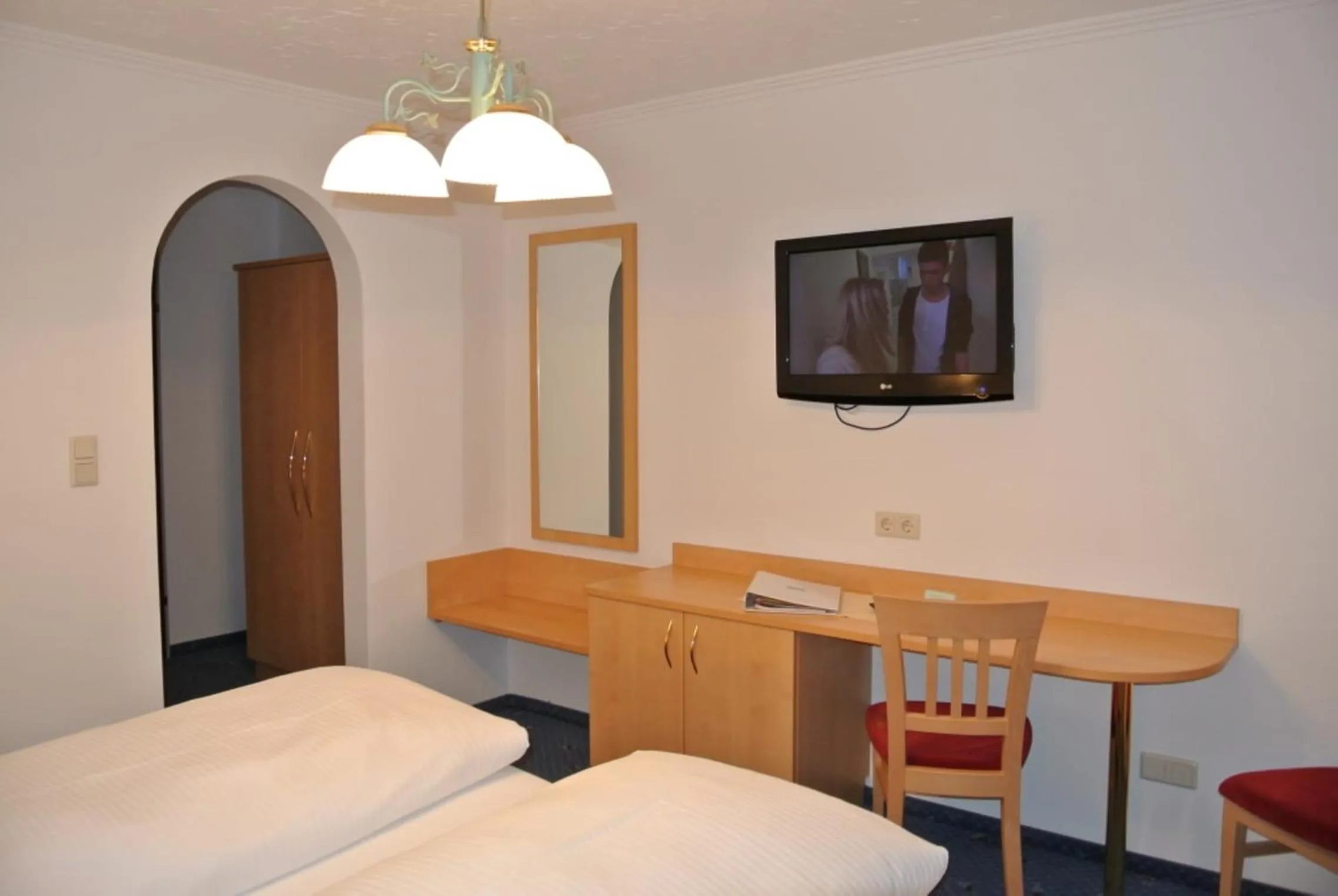 Bed in Landhotel Stofflerwirt