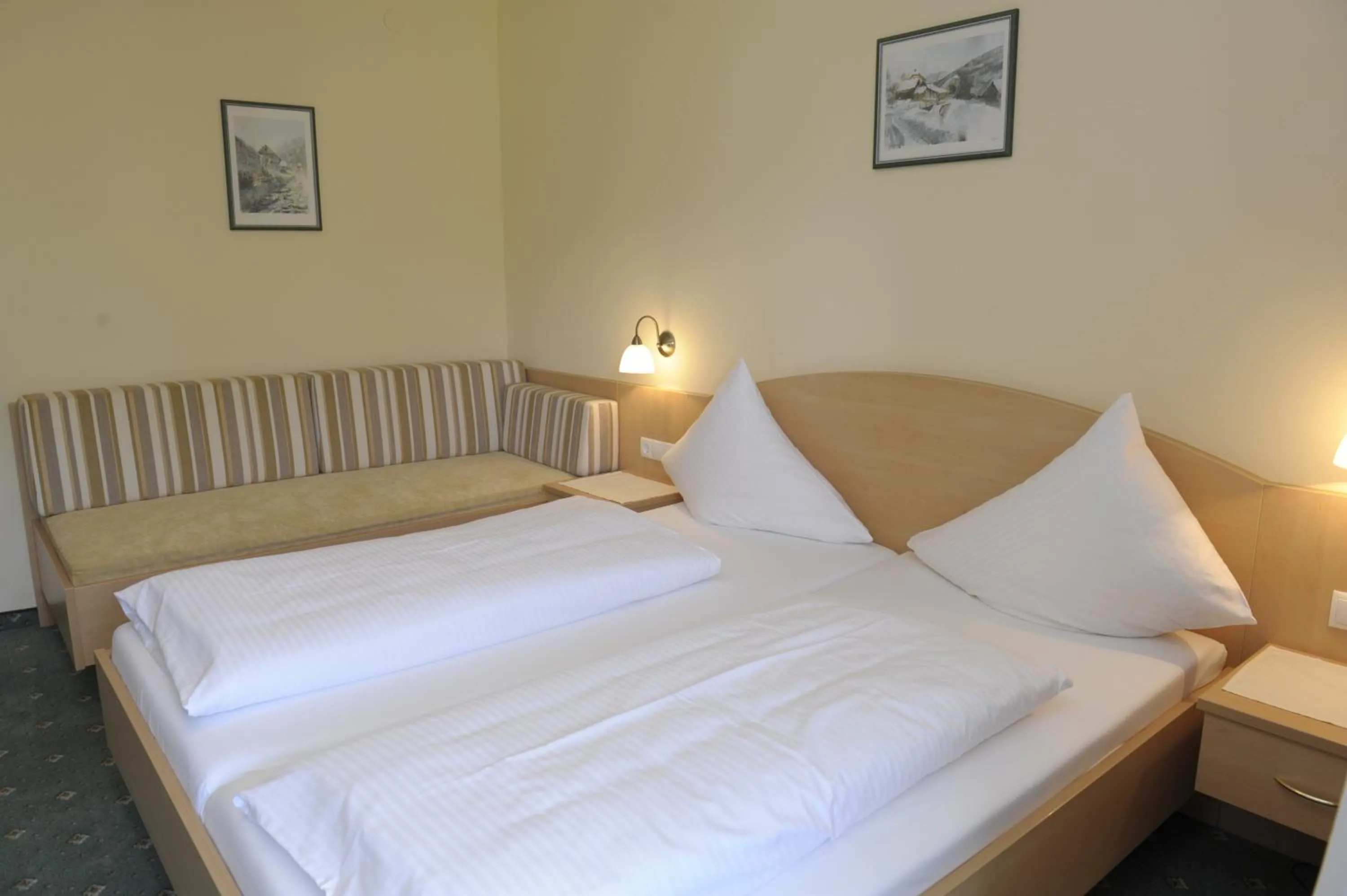 Bed in Landhotel Stofflerwirt