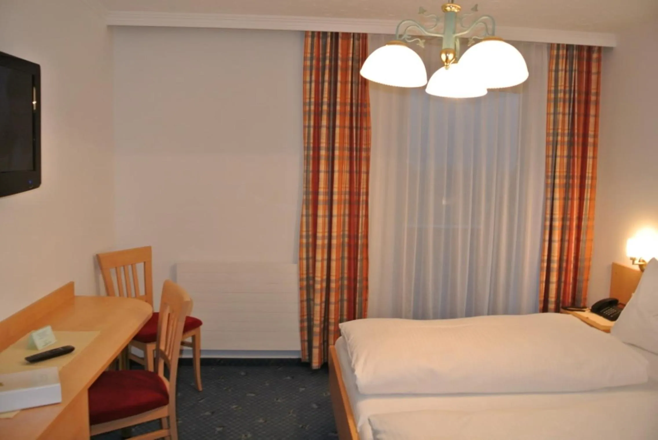 Bed in Landhotel Stofflerwirt