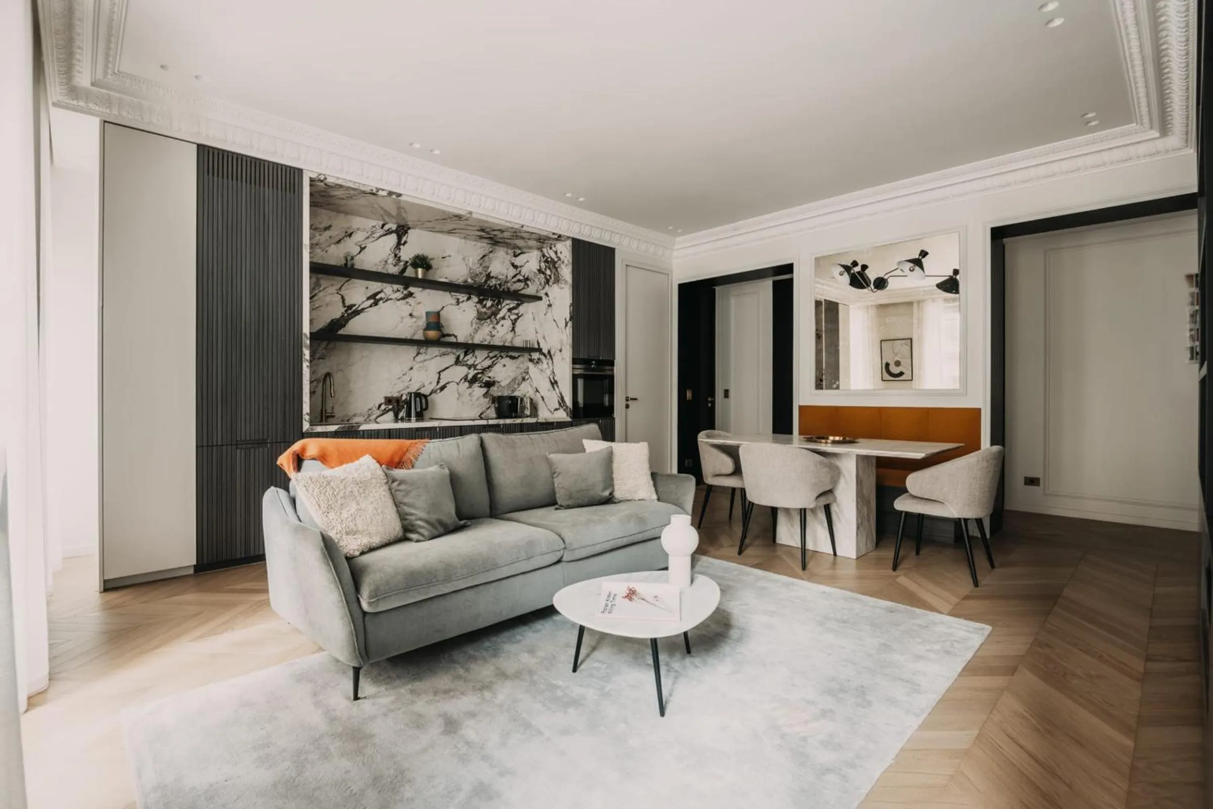 Living room in HIGHSTAY - Luxury Serviced Apartments - Champs-Elysées